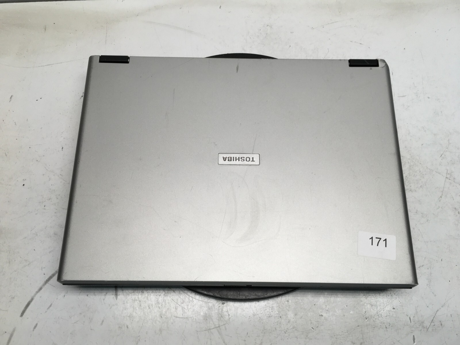 Toshiba Satellite L35-S1054 Intel Celeron M 410 1.46GHz 1 GB NO HDD No Batt