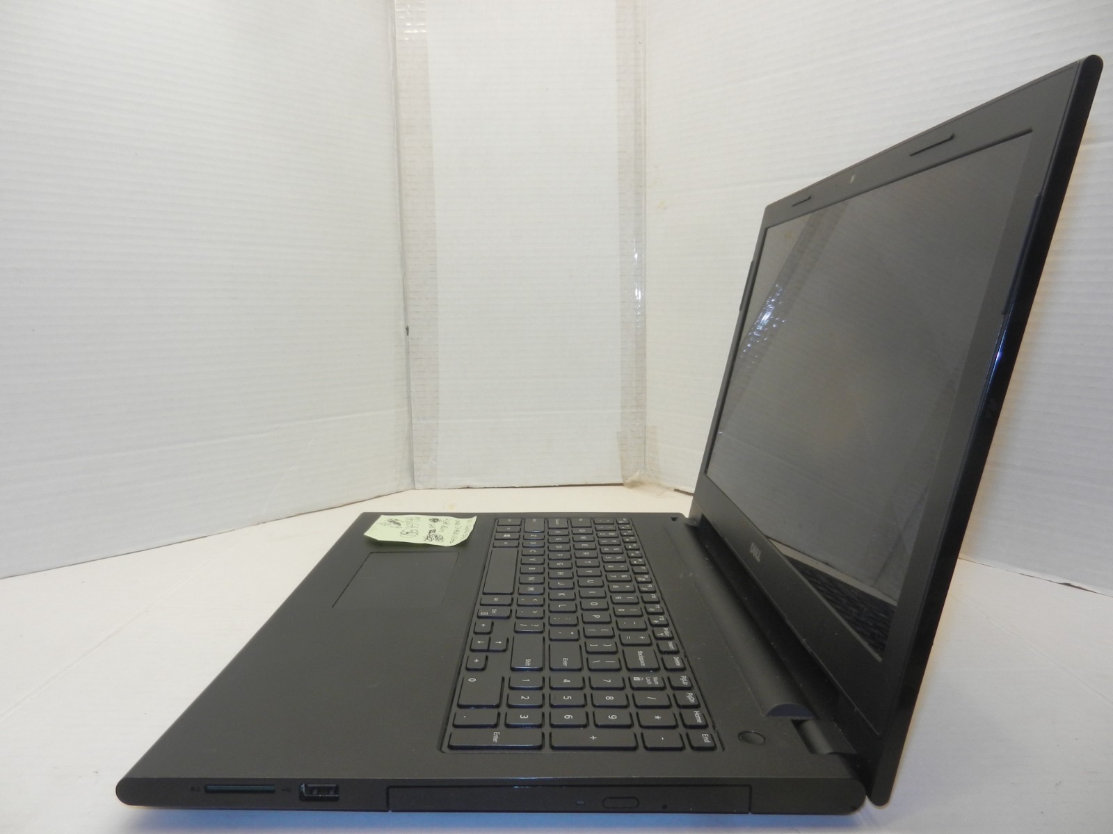 DELL INSPIRON 3542 15.6″ CORE i3-4030@1.9GHz 4GB RAM 256GB SSD WINDOWS 10