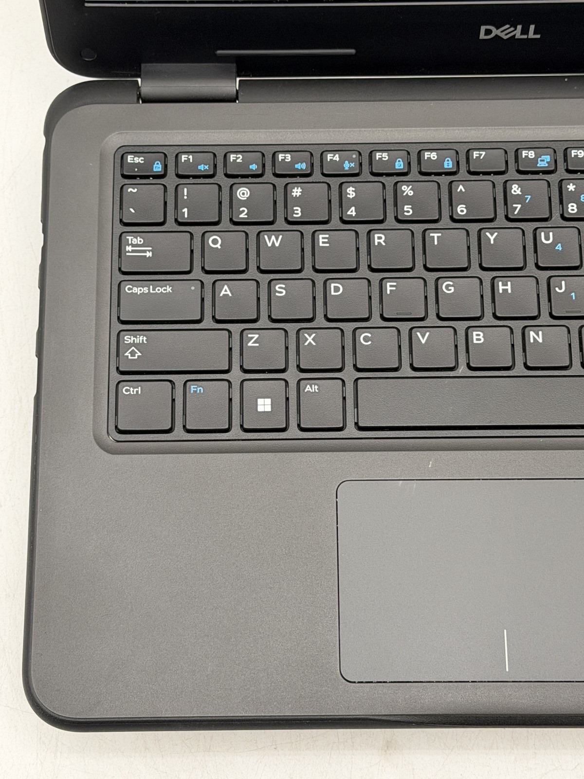 Dell Latitude 3310 13.3in i5-8265U 8GB 256GB NO OS – Read