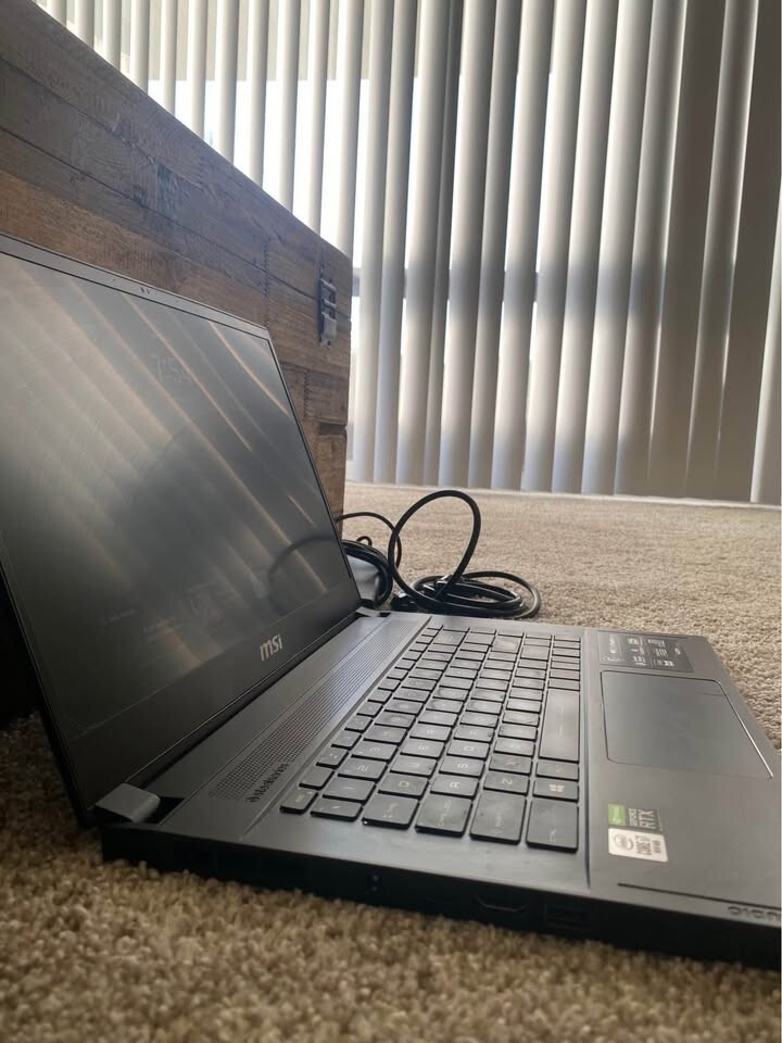 MSI GS66 Stealth 10SE 15.6″ 144Hz (512GB SSD, Intel Core i7 10th Gen., 5.00 GHz,