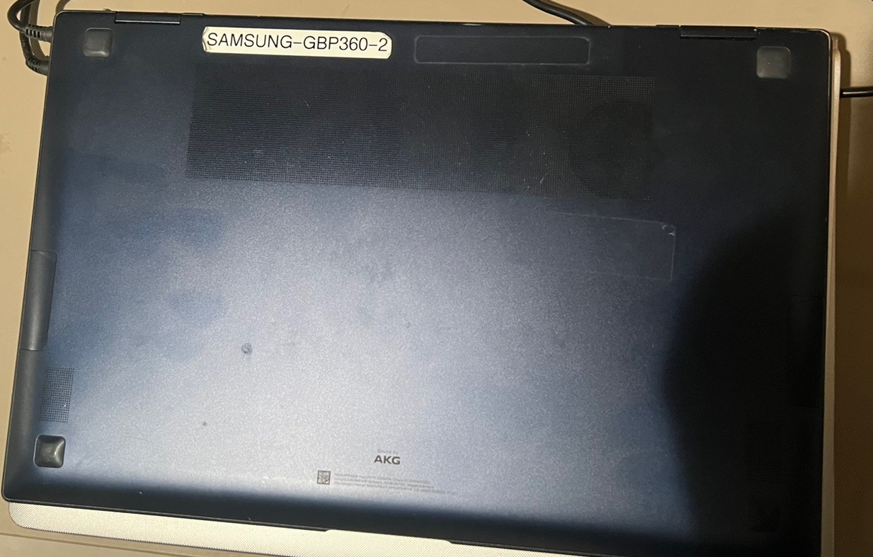 Samsung Galaxy Pro 360 15″ Intel Core i7 EVO 16GB RAM 1TB SSD – Cracked Screen