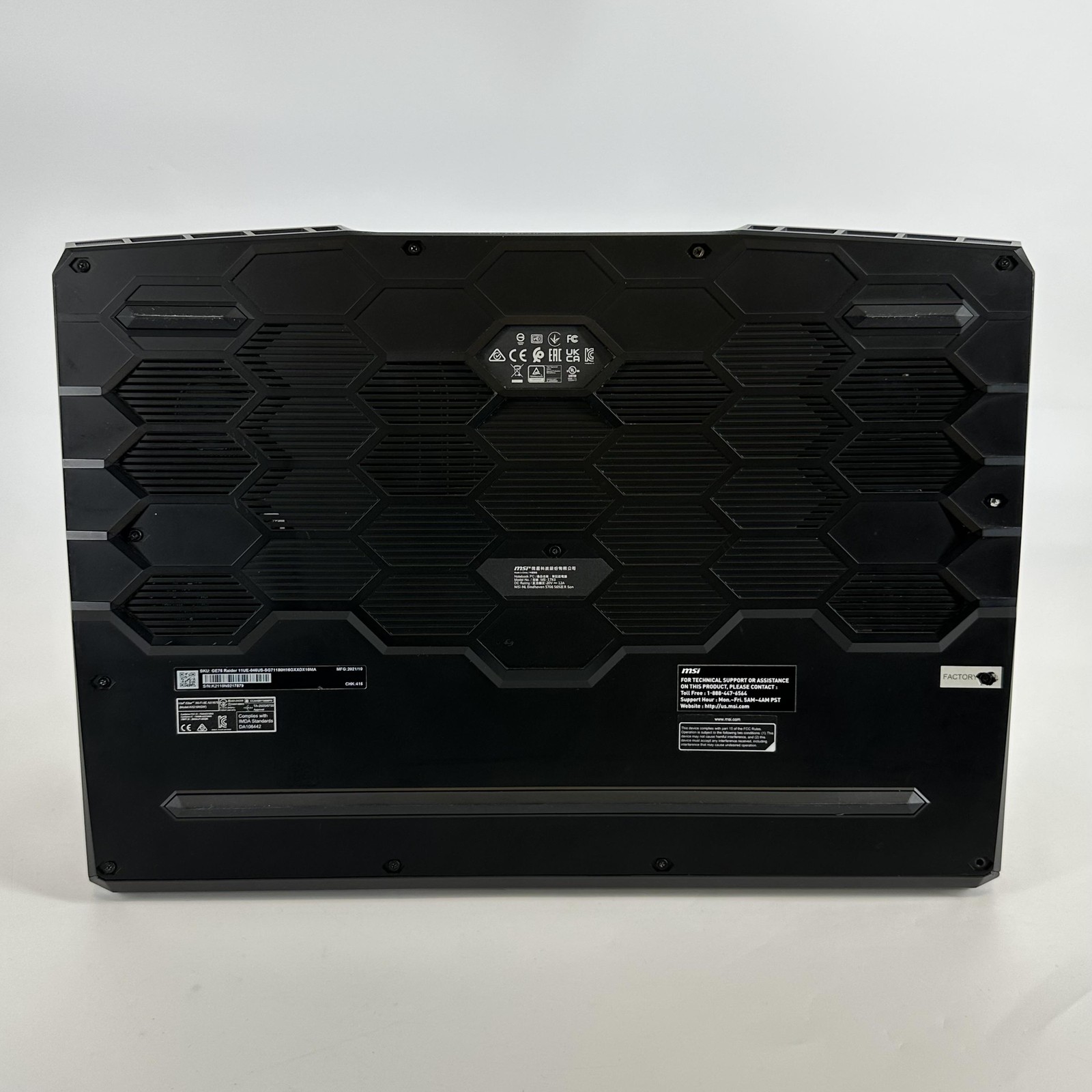 MSI Raider GE76 18 FHD 144Hz i7-11800H 2.30GHz 16GB 1TB SSD RTX 3060 Excellent