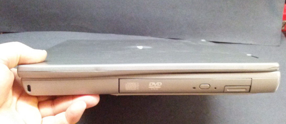 Dell Latitude 1200mhz Windows 98/2000/Dos 6.22 Legacy laptop computer.