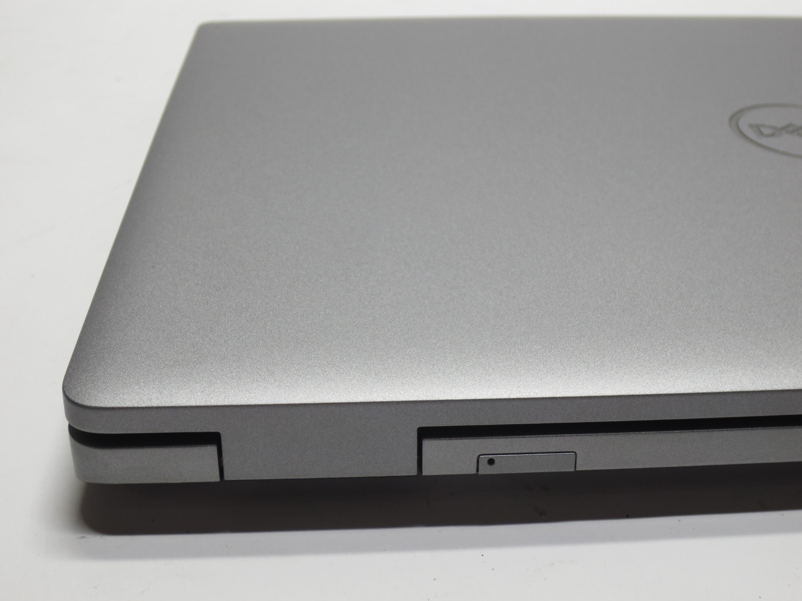 Dell Latitude 5520 15.6” 1.8GHz i7-1185G7 16GB RAM 512GB NVME SSD WIN11 WiFi FHD