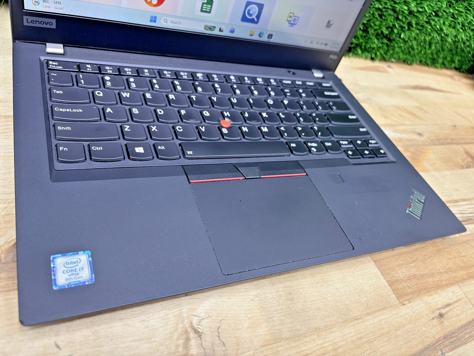 Lenovo ThinkPad P43s Intel i7-8th Gen 1.90GHz 16GB RAM 256GB SSD Windows 11 Pro*