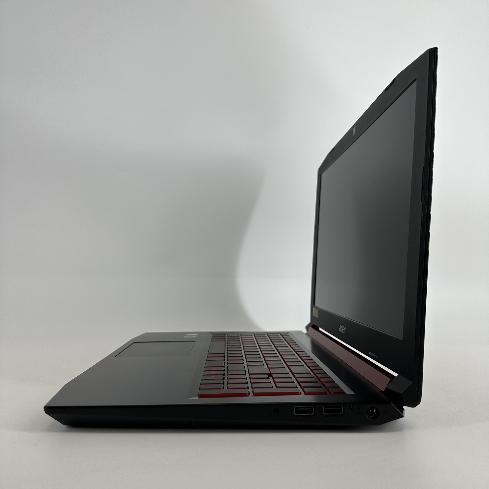 Acer Nitro 5 15.6 FHD i5-7300HQ 2.50GHz 16GB 256GB SSD/1TB HDD GTX 1050 Ti Good