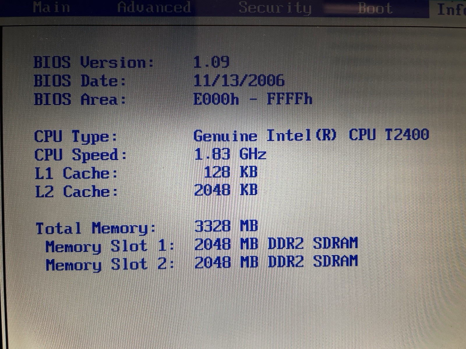 Fujitsu Lifebook N6410 17″ Centrino T2400 + 4GB Ram