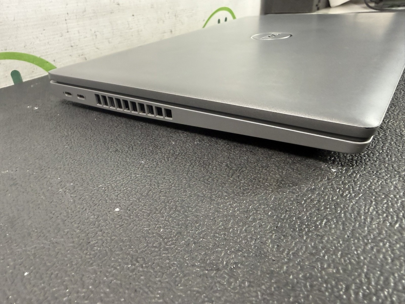 Dell Latitude 5520 15.6″ i5-1145G7 2.6GHz 16GB DDR4 256GB M.2 Laptop W11 Pro