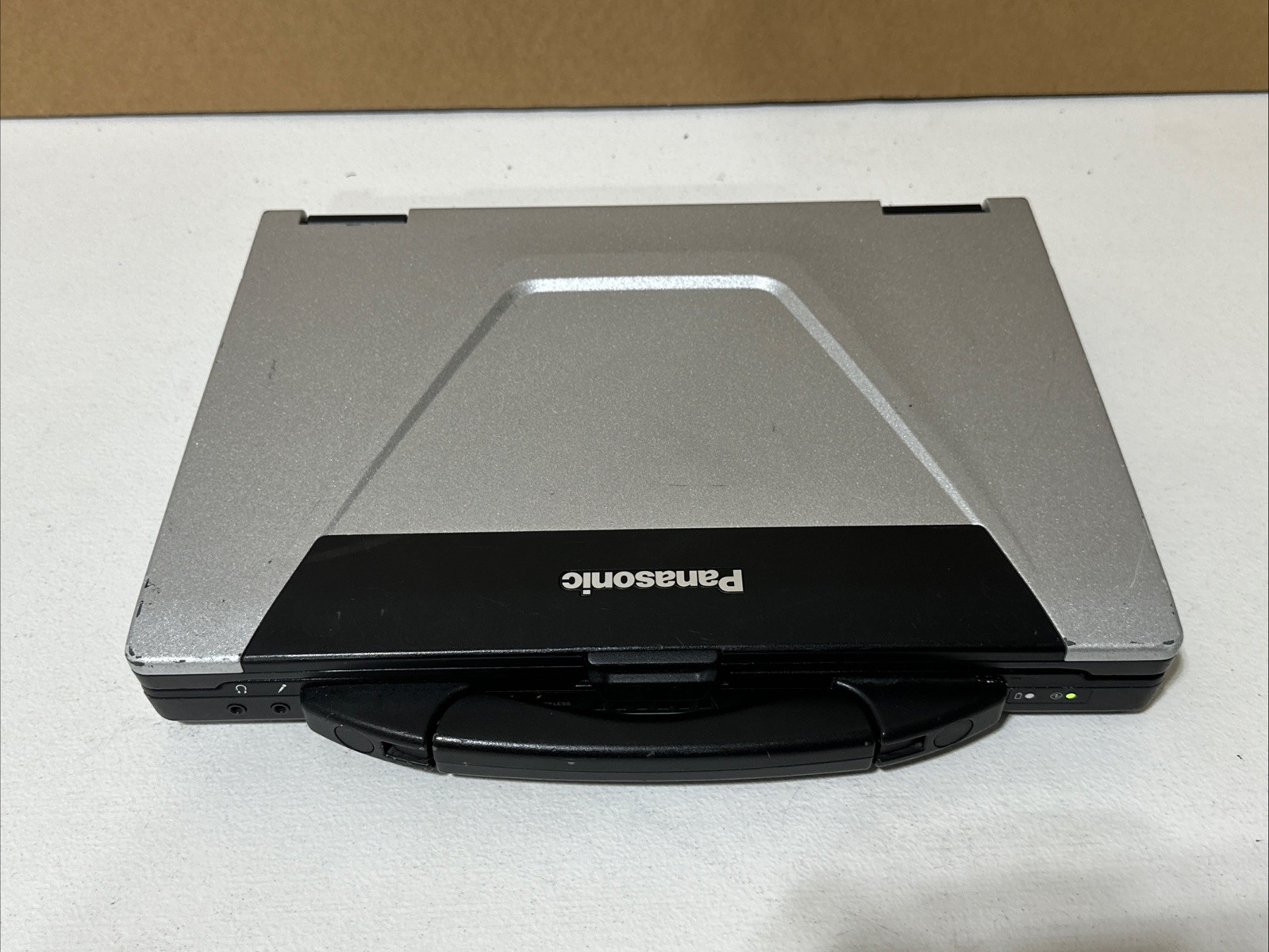 Panasonic Toughbook CF-52 Core 2 Duo P8400 2.26GHz 2GB RAM 120GB SSD Win 10 Pro