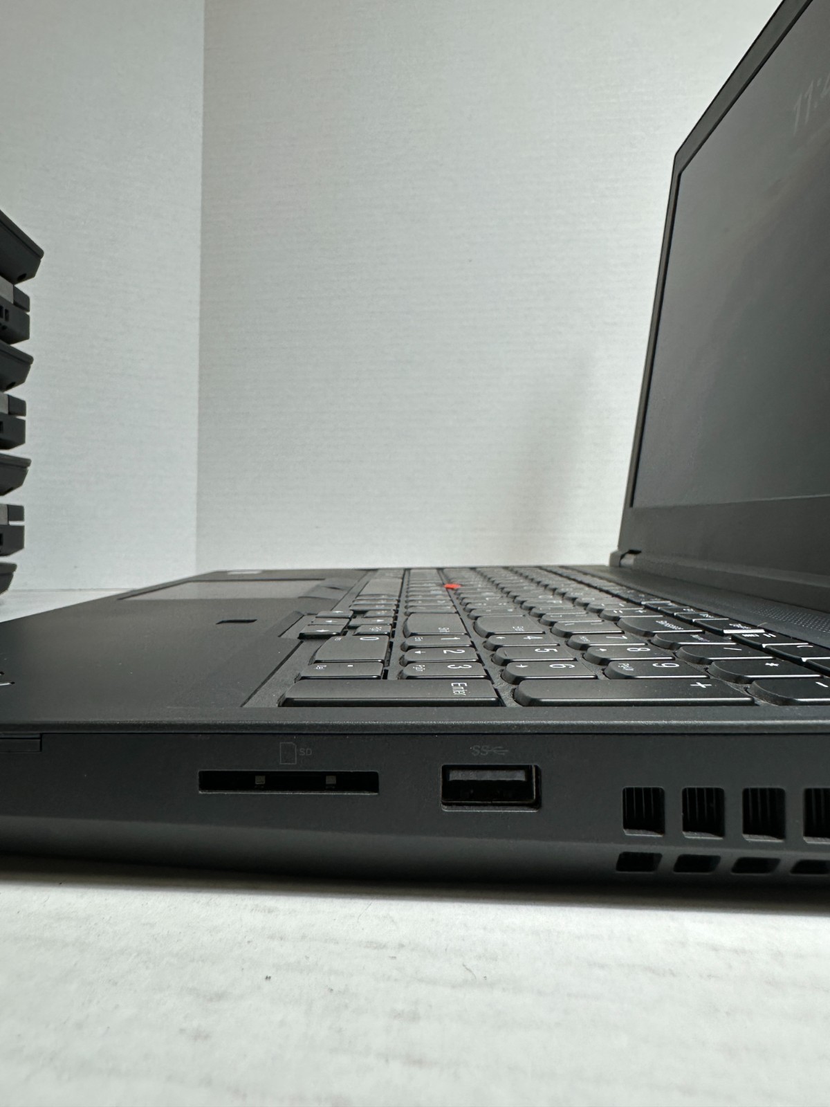 ThinkPad T15g Gen 1 | i9-10885H | RTX 2070 GPU |32GB RAM | 512GB NVMe | Win11 P