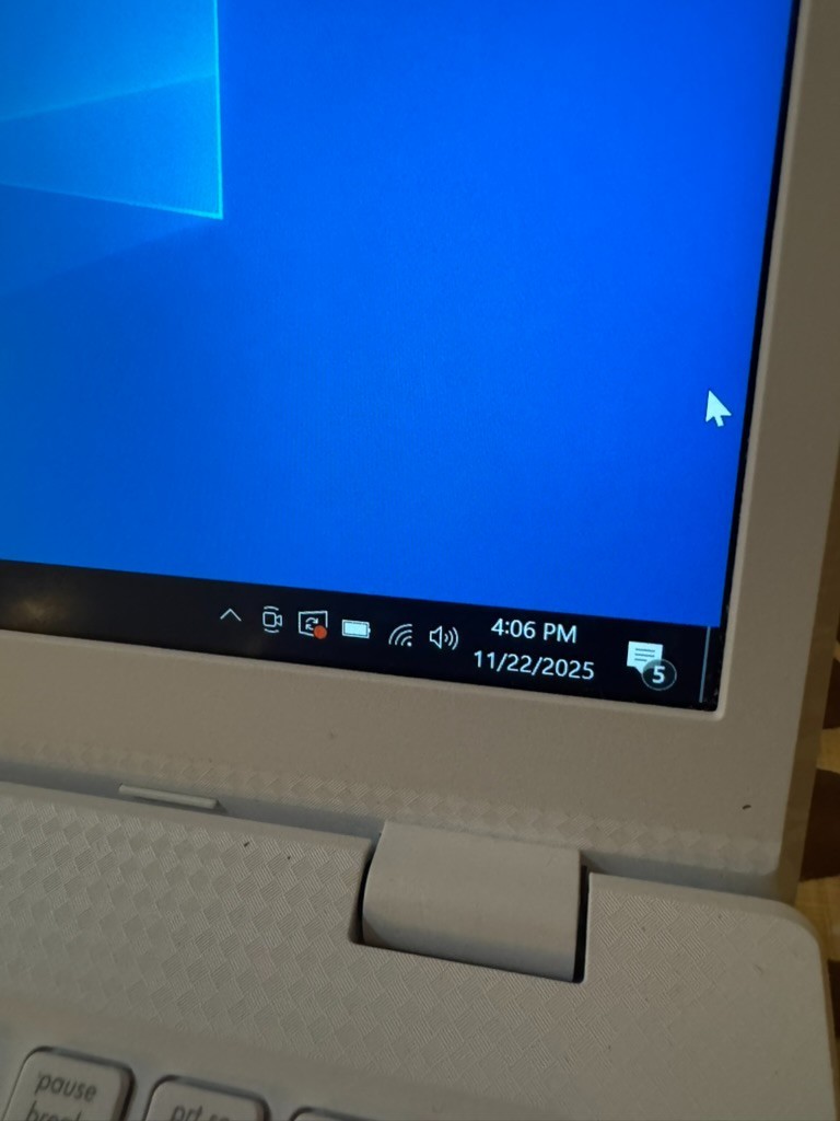 ASUS VivoBook MJ401TA m3-8100Y 4GB 120GB SSD Win10 w/ Charger