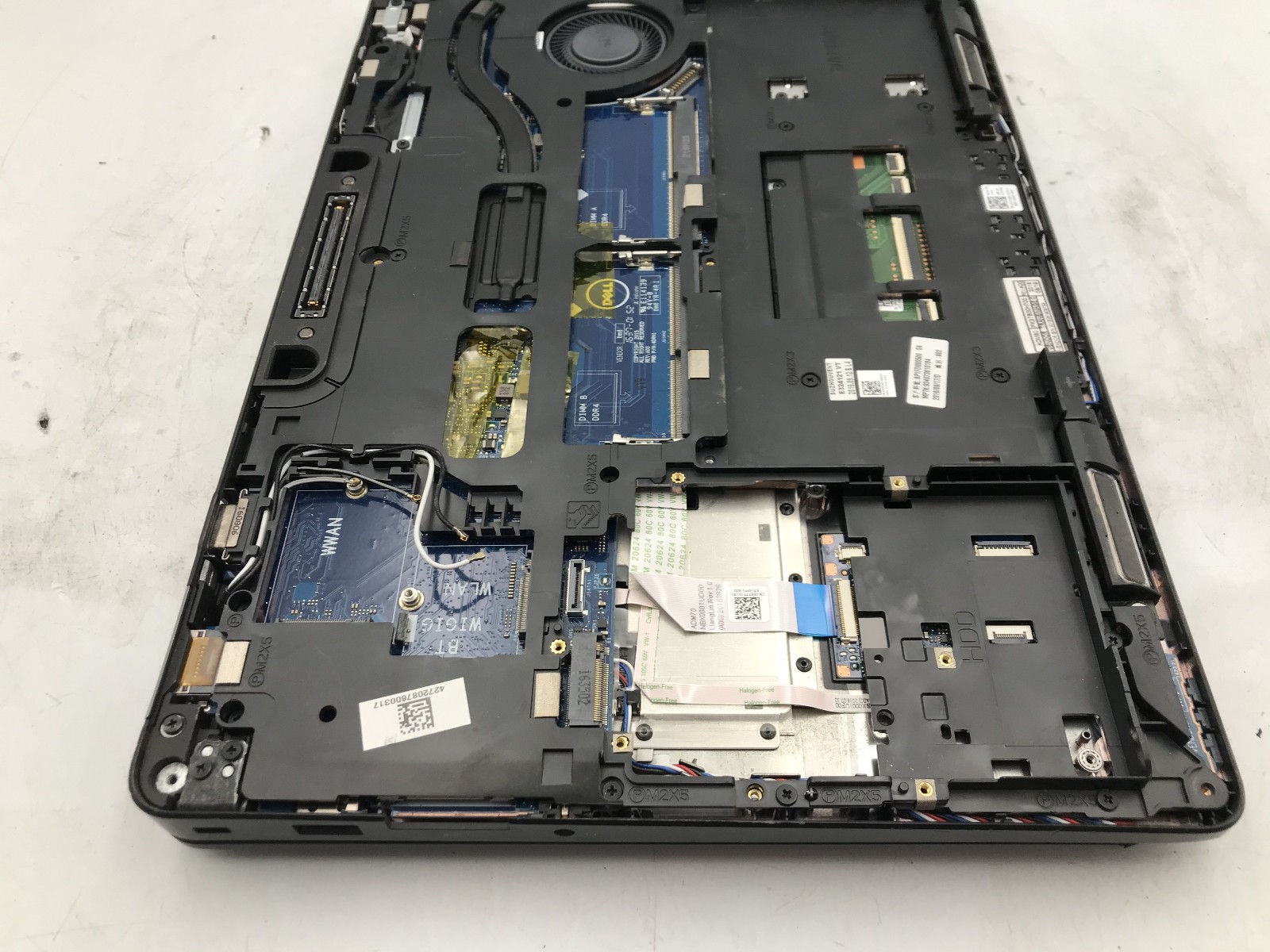 DELL LATITUDE E5470 – FOR PARTS/REPAIR – INTEL I5 6TH GEN – NO RAM -READ DESC-BB