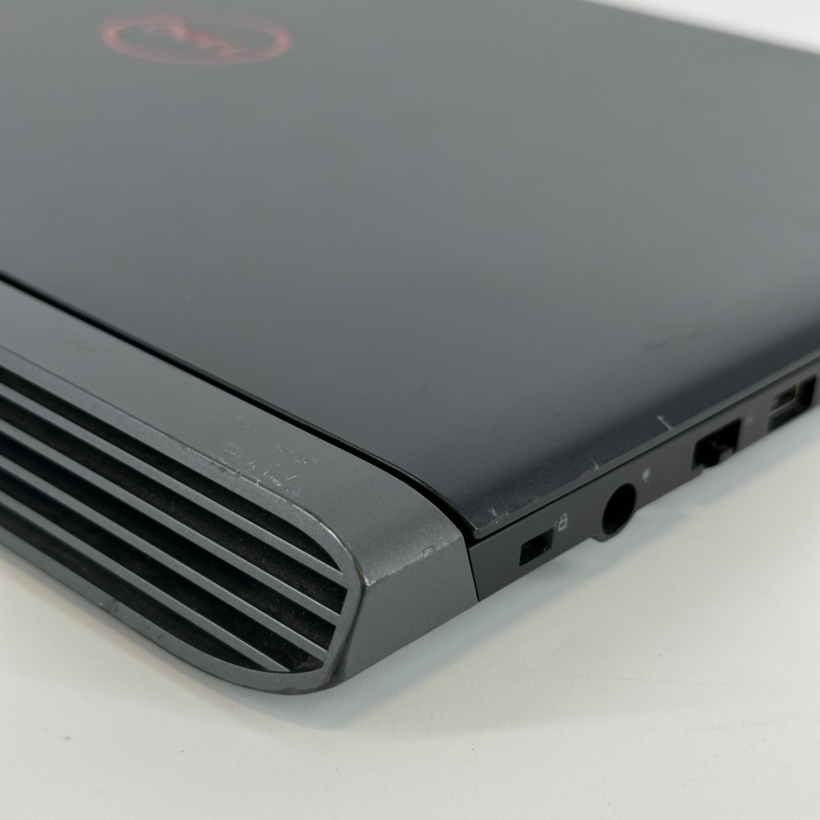 Dell G5 5587 15.6 FHD i7-8750H 2.20GHz 32GB 2TB SSD/1TB HDD GTX 1050 Ti Good