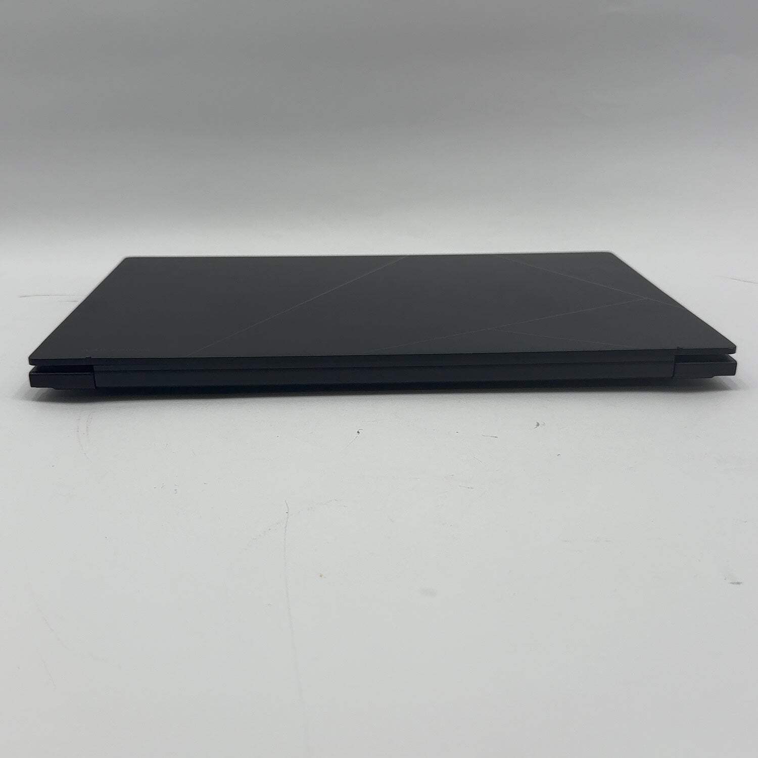 Asus Zenbook 14 UM3406K 14″ Ryzen AI 7 350 2.0GHz 16GB RAM 1TB SSD