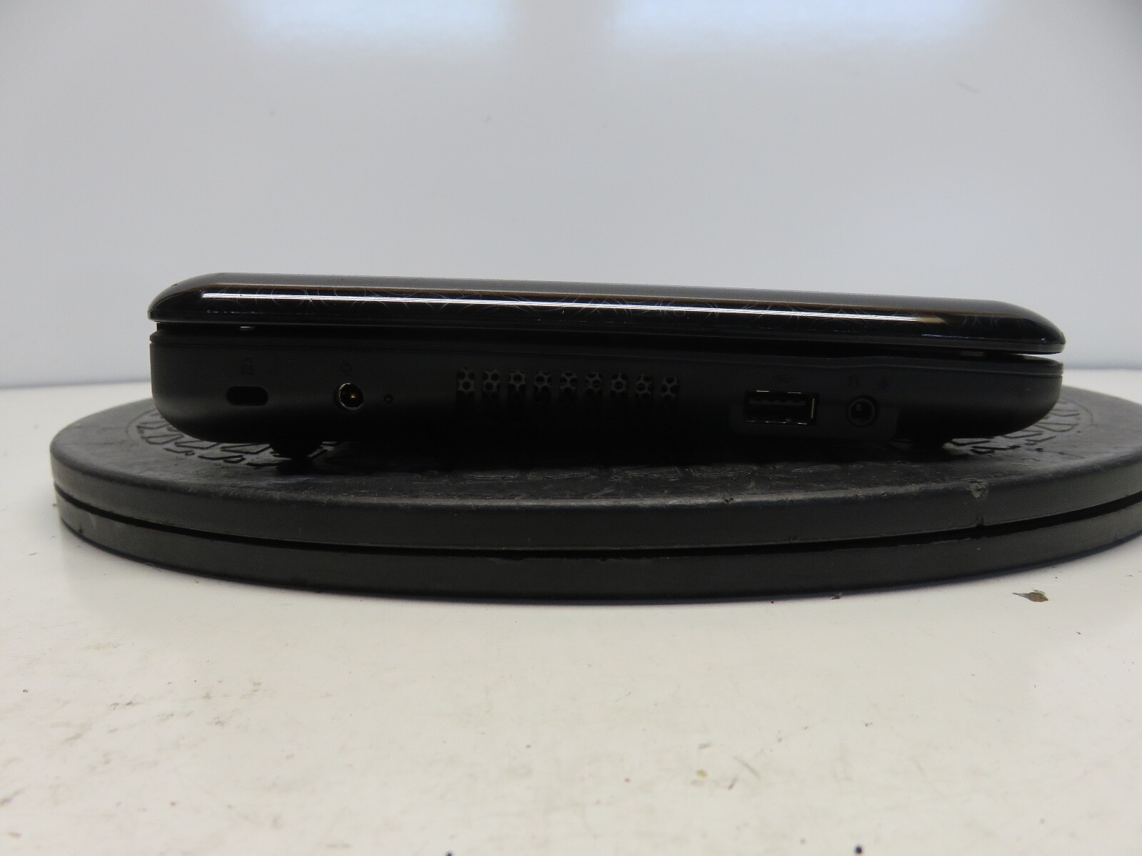 HP Mini Intel Atom N270 1.6GHz 1024 MB NO HDD No Batt