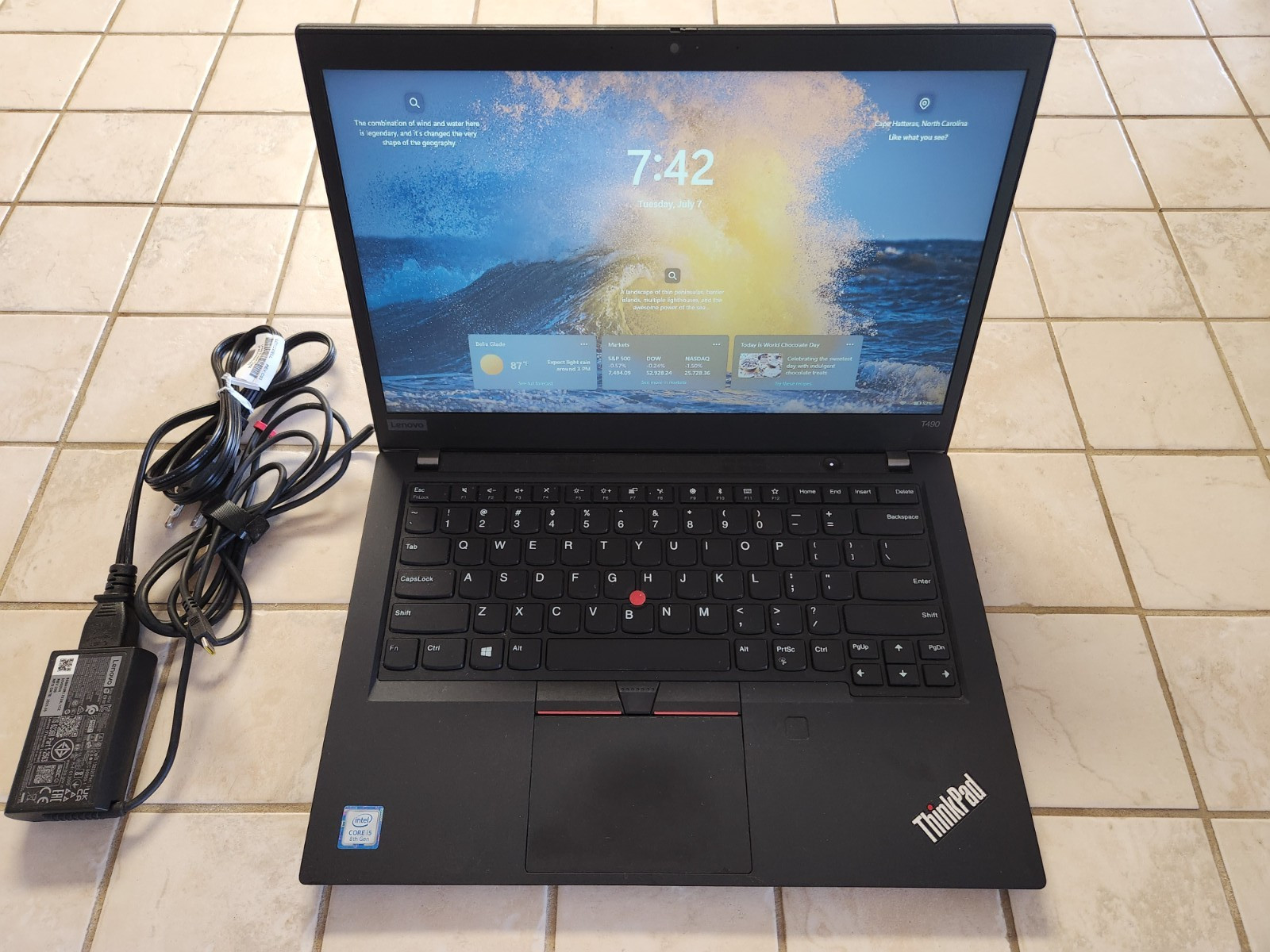 Lenovo ThinkPad T490 | i5-8265U | 8GB RAM | 256GB SSD | Win 11 Pro