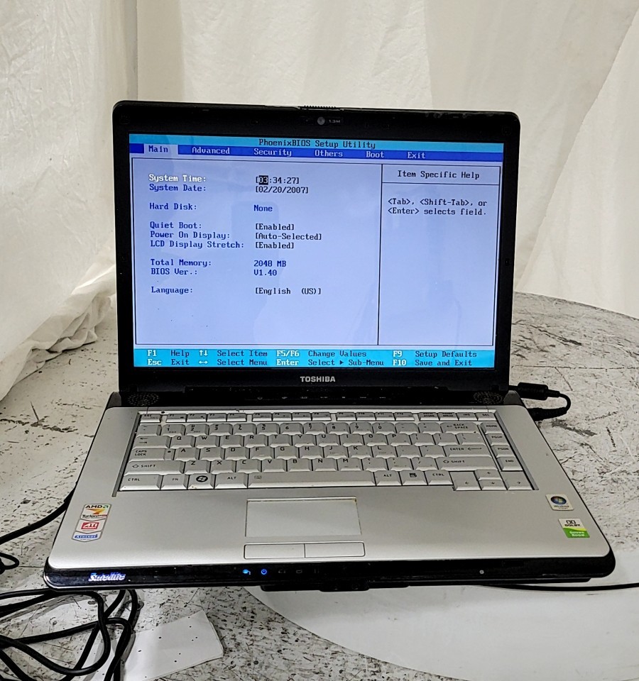 Toshiba Satellite A215 PC Laptop AMD TURION 64 X2 MOBILE TL-56 2GB SEE NOTES