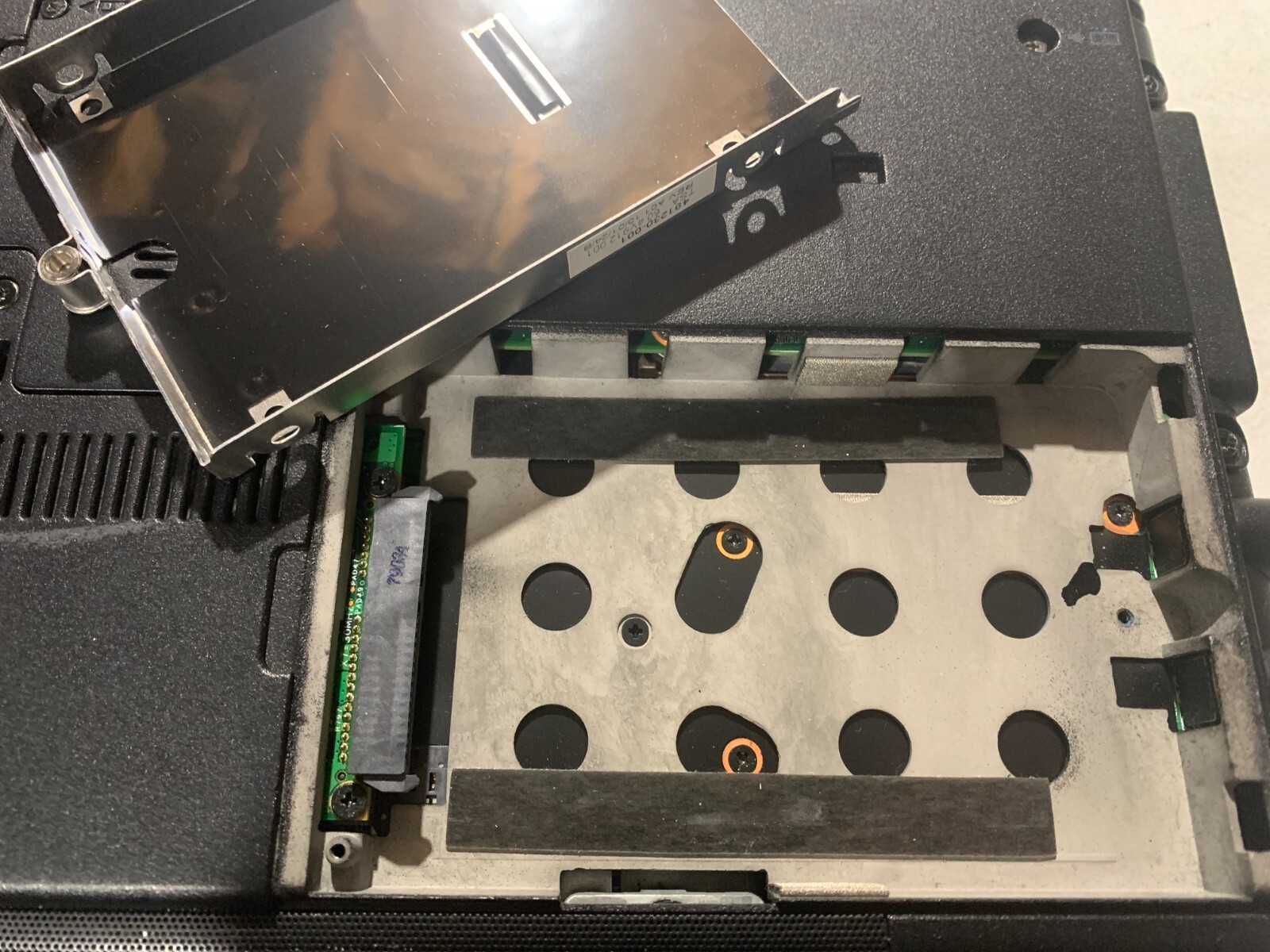 HP EliteBook 6930p Laptop For Parts/ Repairs, Powers On, BIOS Locked, No HDD