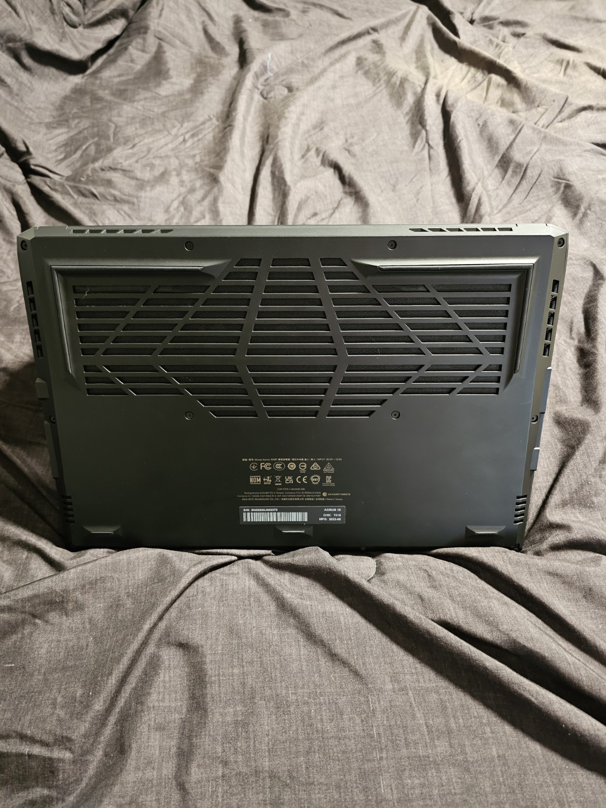 AORUS 15 15.6in Gaming Laptop i7 GeForce RTX Windows 11 Backlit Black