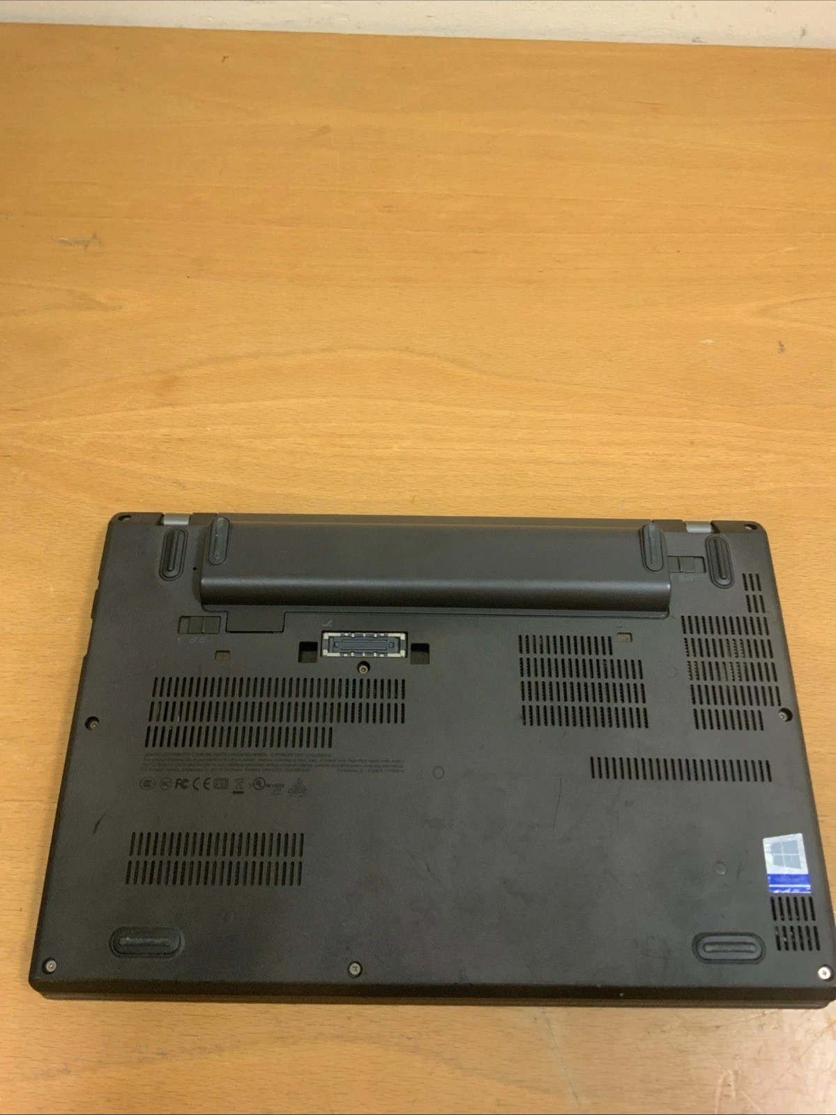 Lenovo ThinkPad X260 Intel Core i5-6300U 2.40 GHz 8 GB RAM 256 GB SSD Win-10