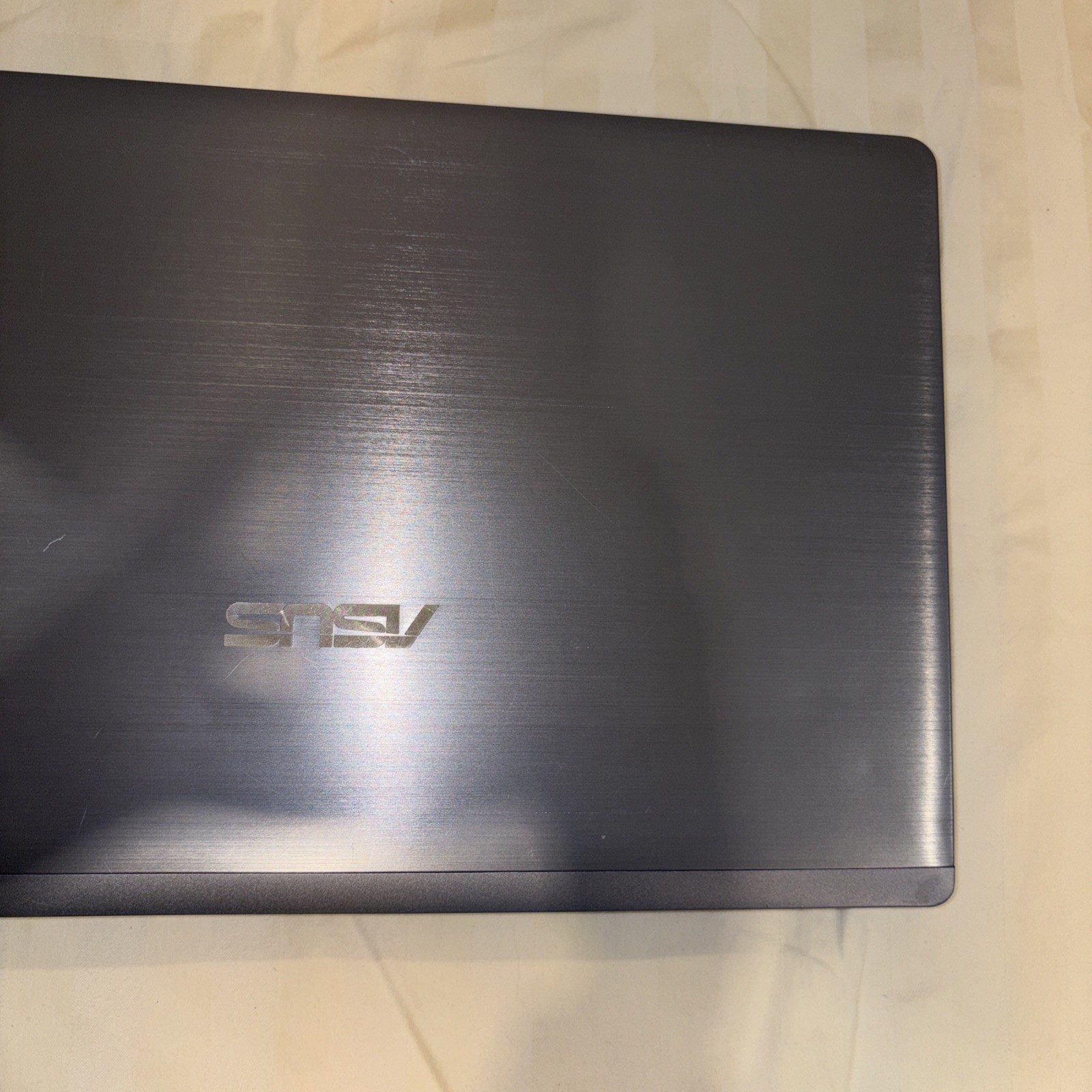 Asus U57A Laptop Intel Core i5 2450M 2.5GHz 6GB RAM 750GB HDD Win 10 Home
