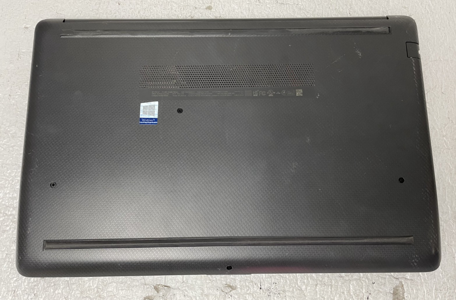 HP 255 G7 AMD A6-9225 2600MHz 8GB RAM NO SSD For Parts