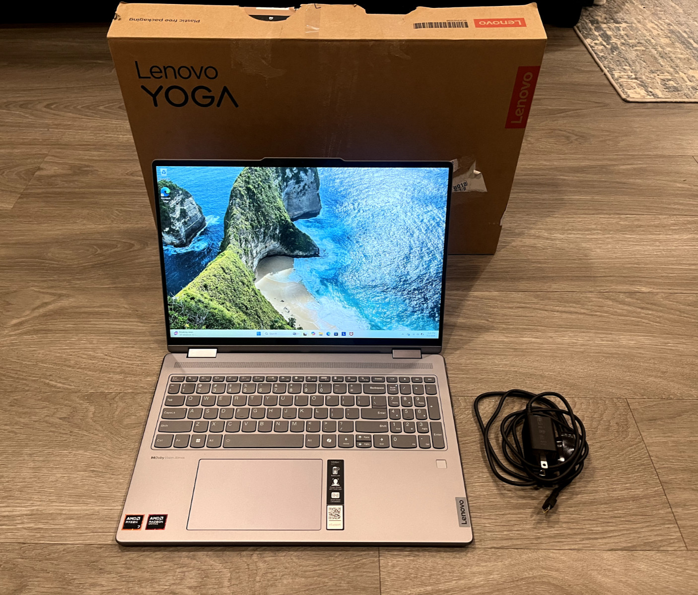 Lenovo YOGA 7 2-in-1 16″ 1920×1200 Touch Ryzen 7 8840HS 16GB 1TB *MINT CONDITION