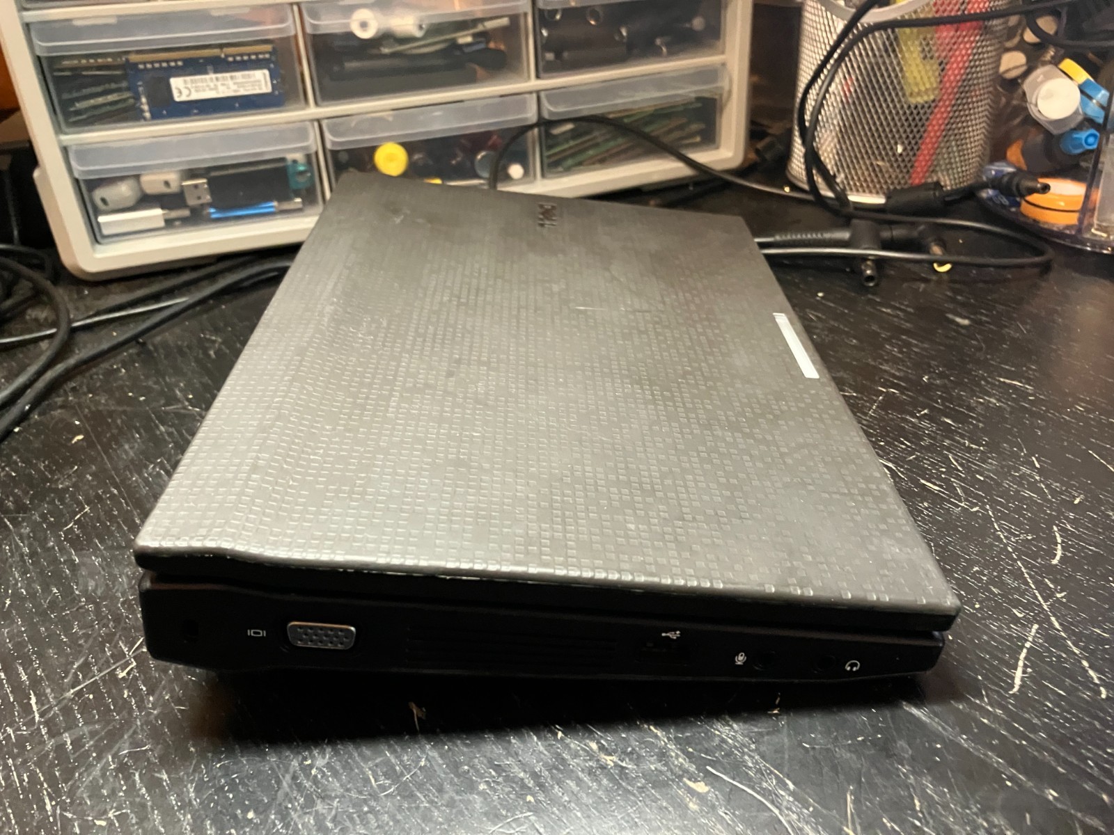 Dell Latitude 2110 10″ Vintage Laptop Atom 1.8GHz 2GB RAM 120GB SSD Win XP Wifi
