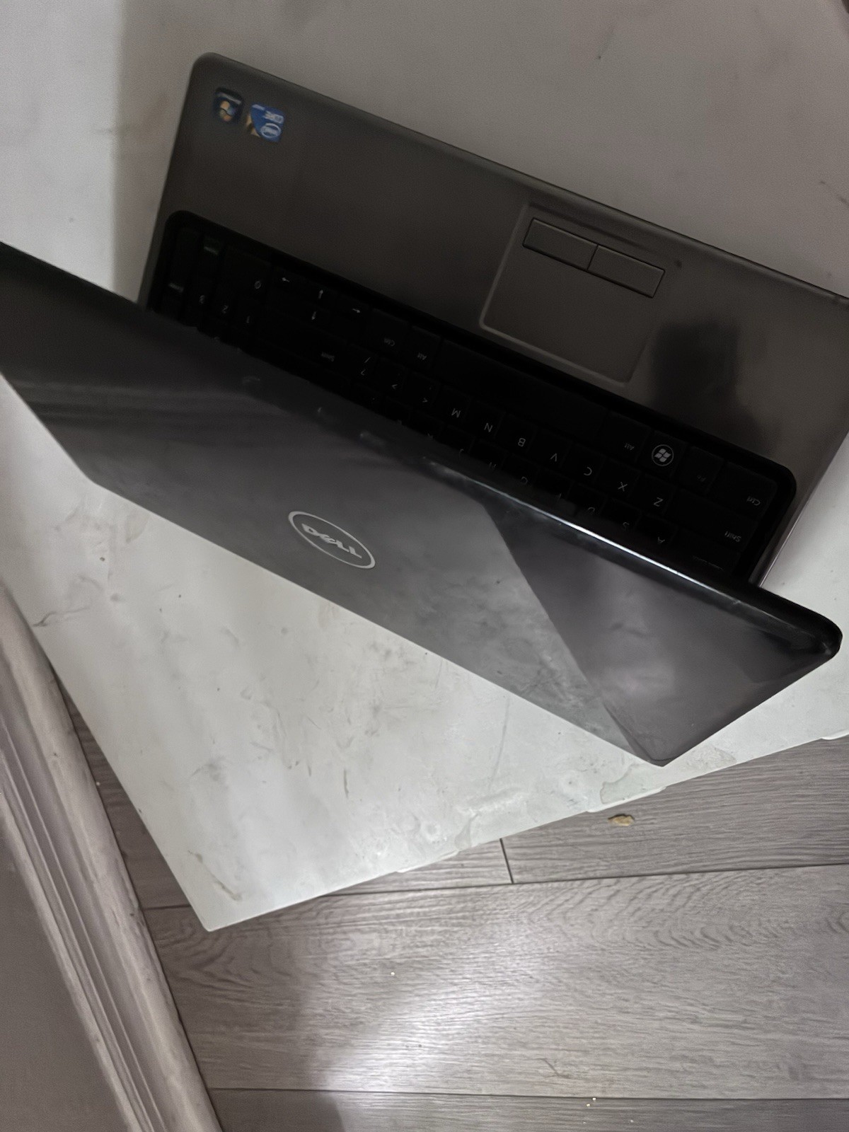 Dell 3520 Notebook/Laptop 15.6 in Black- 4R6NG