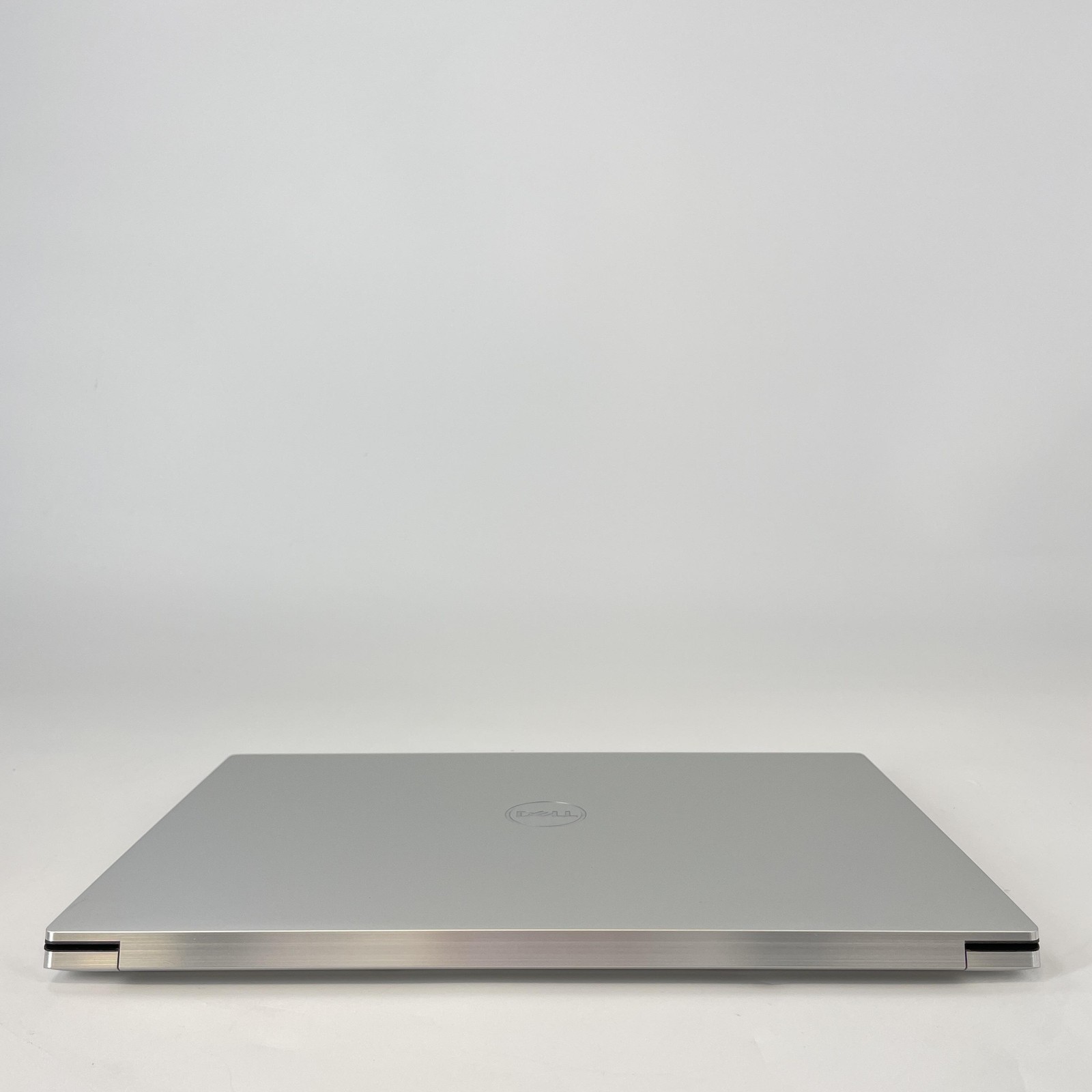 Dell XPS 15 9520 FHD+ 2.3 GHz i7-12700H 32GB 1TB SSD RTX 3050 Ti Very Good