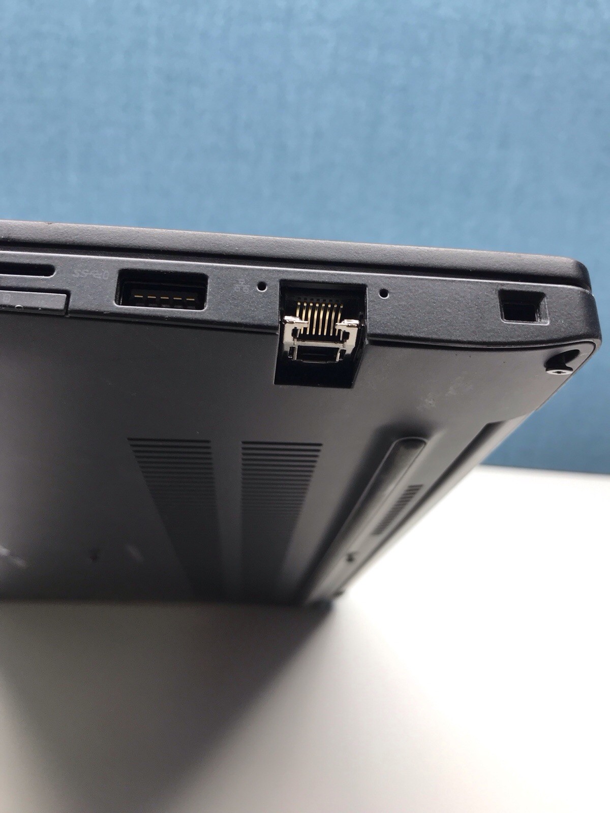 Dell Latitude 7490 i7-8650U 4GB NO SSD, OS, AC Boots to Bios