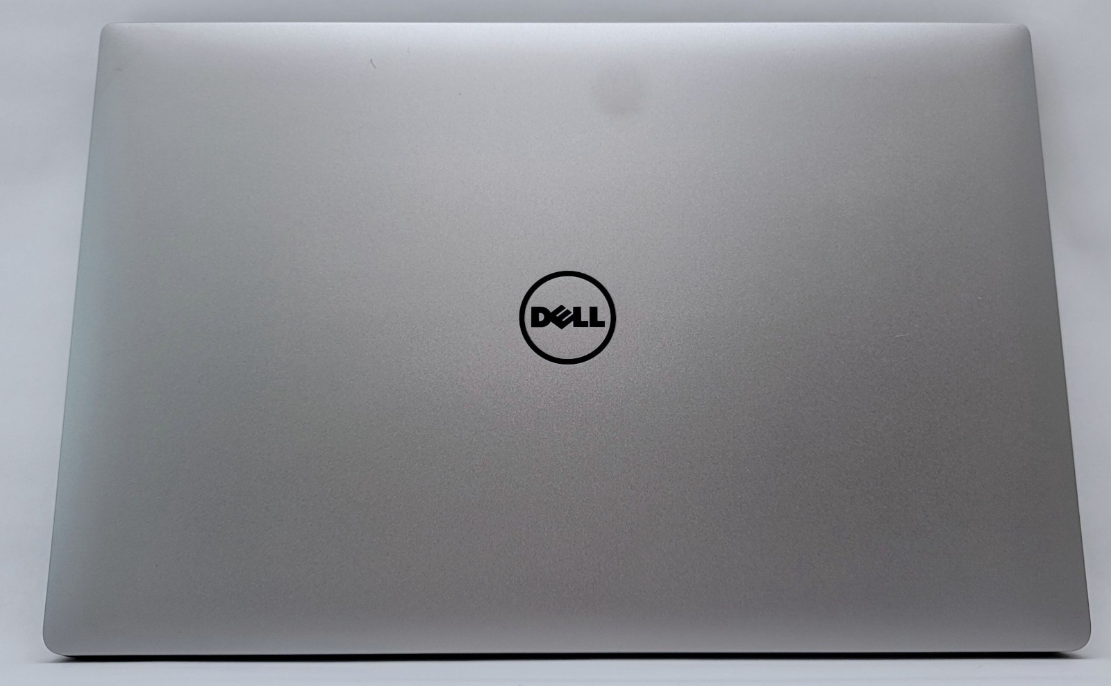 Dell Precision 5520 / i7-7820HQ / 24GB / 512GB / Nvidia M1200 – Win 11 Laptop