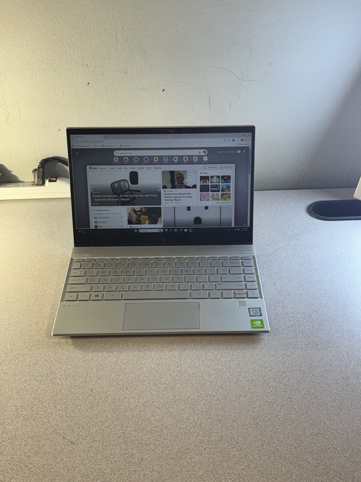 HP Envy 13 Core- i7-8565U CPU 1.80GHz -16GB Ram /1TB Window 11 Home Touchscreen