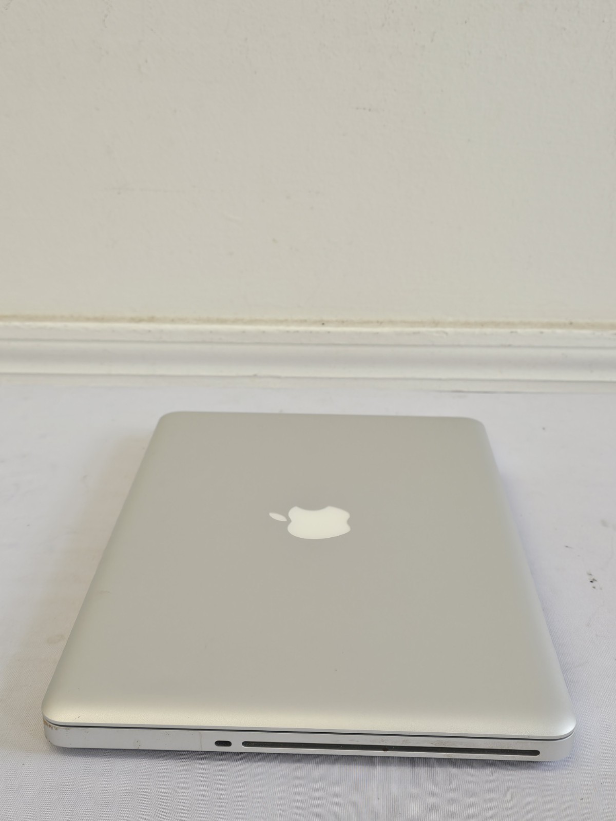 Apple MacBook A1278 Laptop – Intel Duo P8600 – 4GB RAM – BAD BATT – Parts – READ