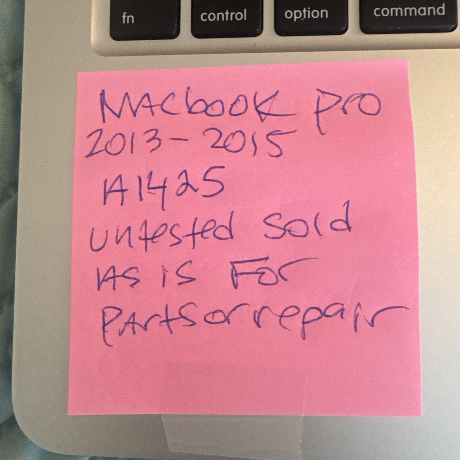 Lot of (8) Apple MacBooks: 2- PRO’s 1425, 2-AIR, A1466, 2-AIR, A1465/2-AIR,A1370