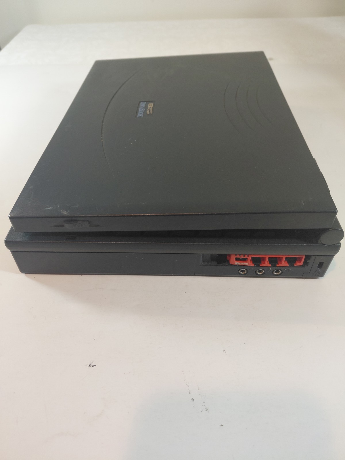 HP Hewlett Packard OmniBook Vintage Laptop Pentium MMX For Parts or Repair