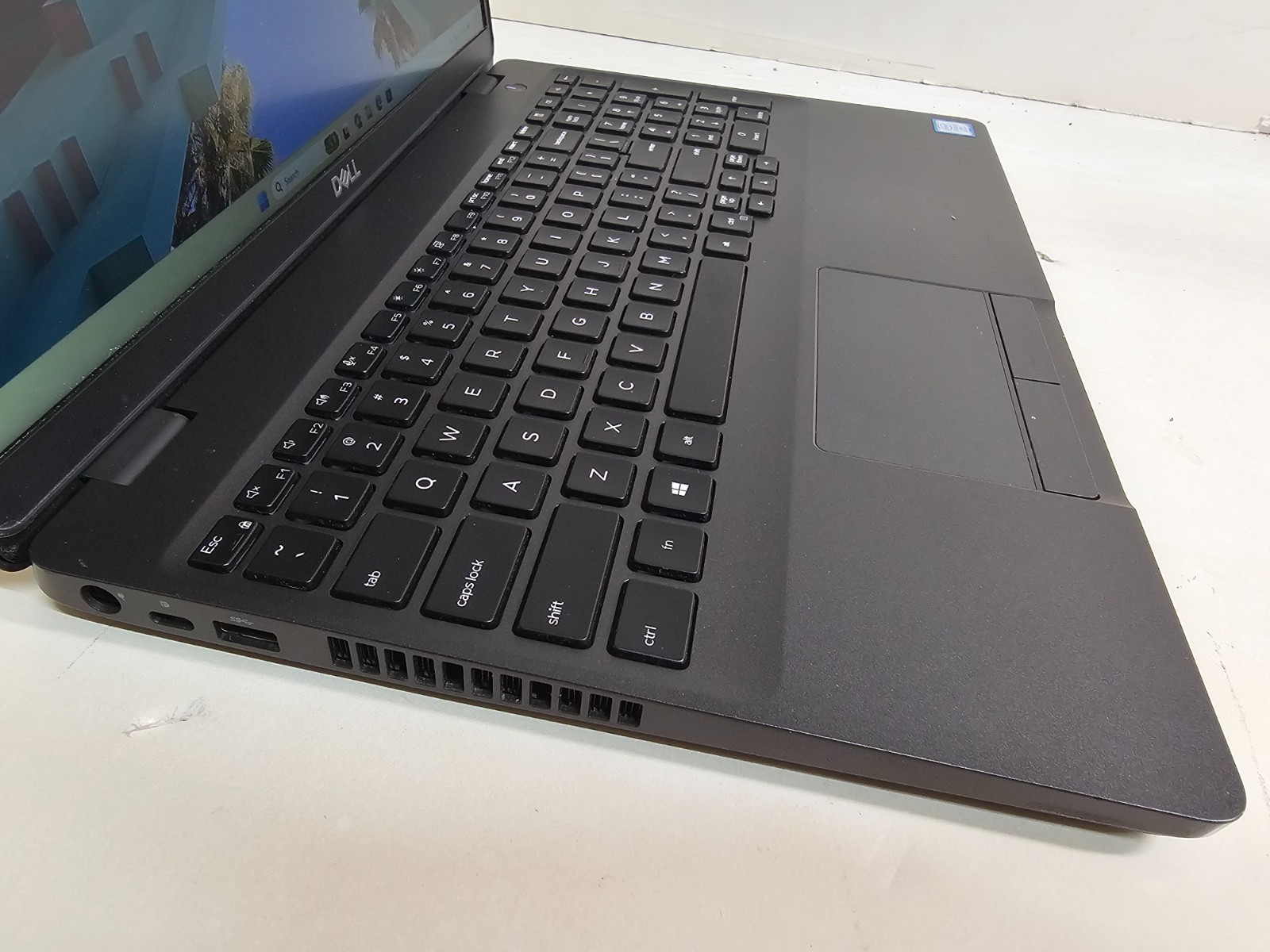 Dell Precision 3540 Laptop – 1.6 GHz i5-8365U 8GB 256GB SSD Webcam 15.6″ – SP21