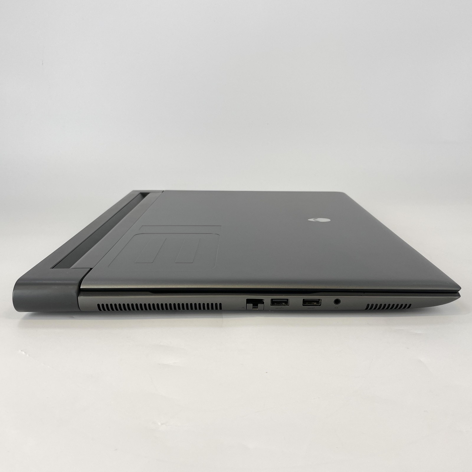 Dell Alienware M18 R1 165Hz QHD+ 2.5 GHz Ryzen 9 7945HX 64GB 1TB SSD RTX 4090