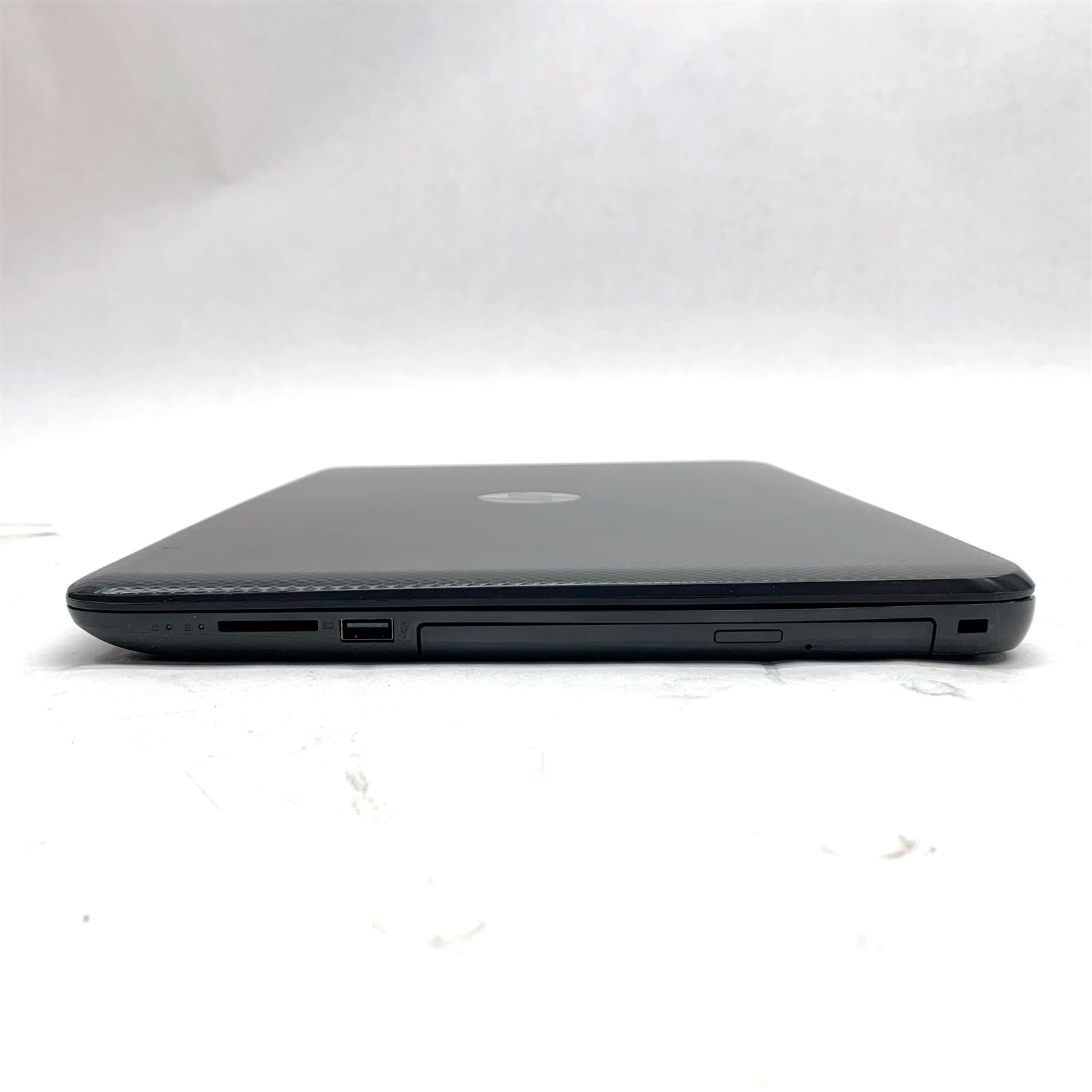 HP Notebook 255 G4 15.6″ AMD A6-6310 APU Radeon R4 8GB 256GB SSD Win 10 Bad Batt