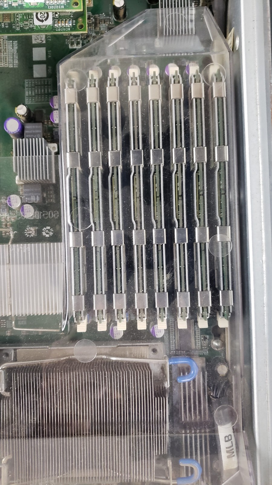 HP Gateway E9525R Intel Xeon X5355 8Gb Ram 300 GB HDD