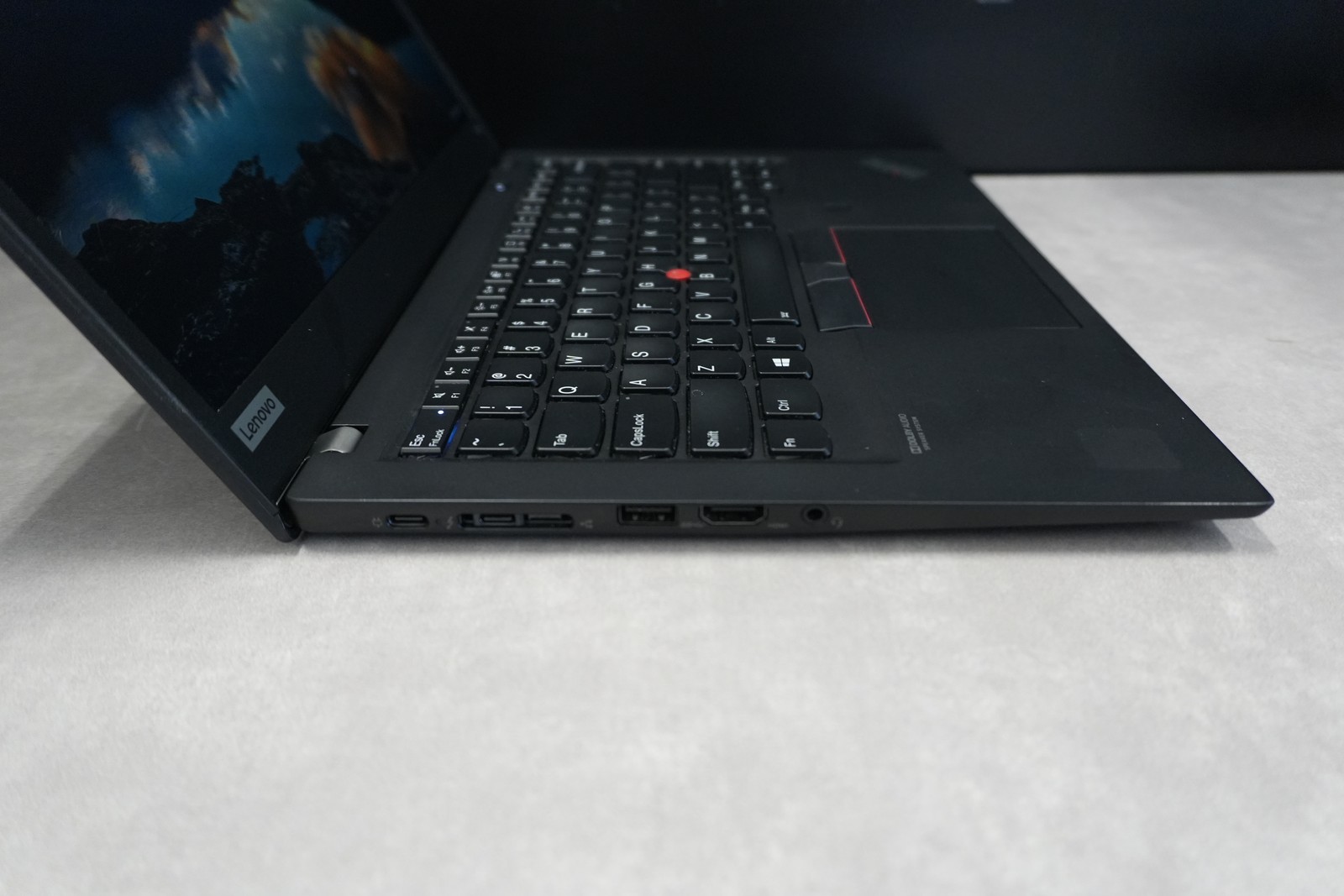 Lenovo ThinkPad T14s Gen 1 i5-10210U 8GB 256GB NVMe Win11 Pro 14in Laptop