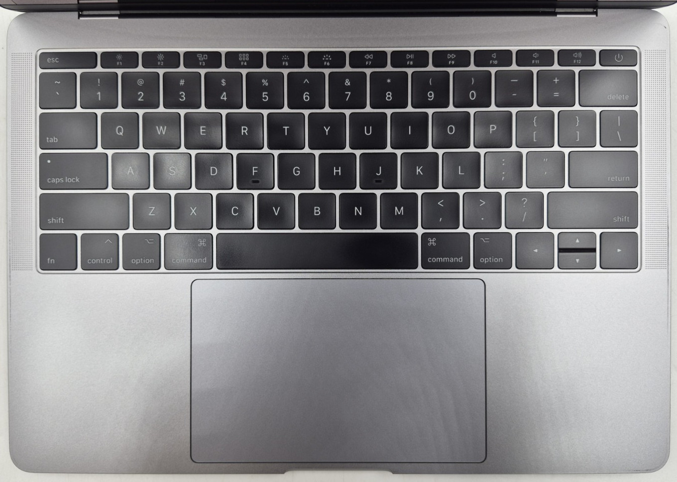 Apple MacBook Pro A1708 13″ i5-7360U 2.30GHz 8GB RAM 512GB SSD macOS