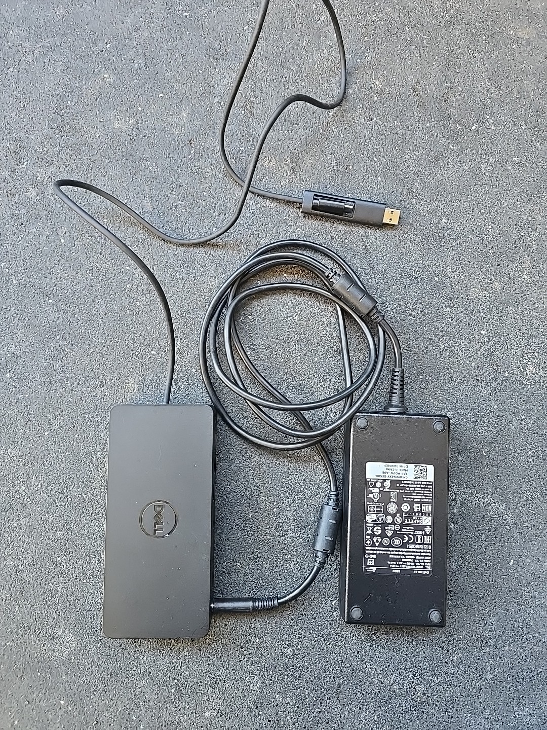 Dell D6000 Docking Station And A/C Adapter DA180PM111