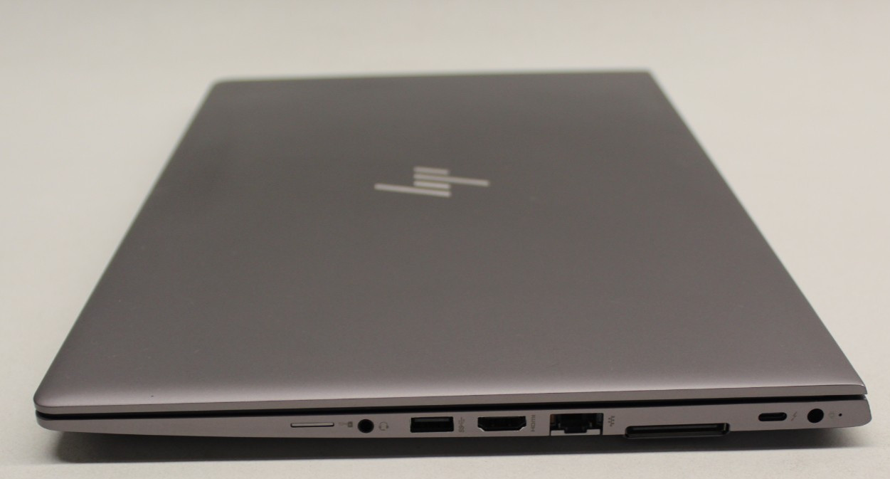 HP ZBook 15UG6 I7-8665U 256GB NvME 16GB DDR4 Win11Pro* -Needs Battery