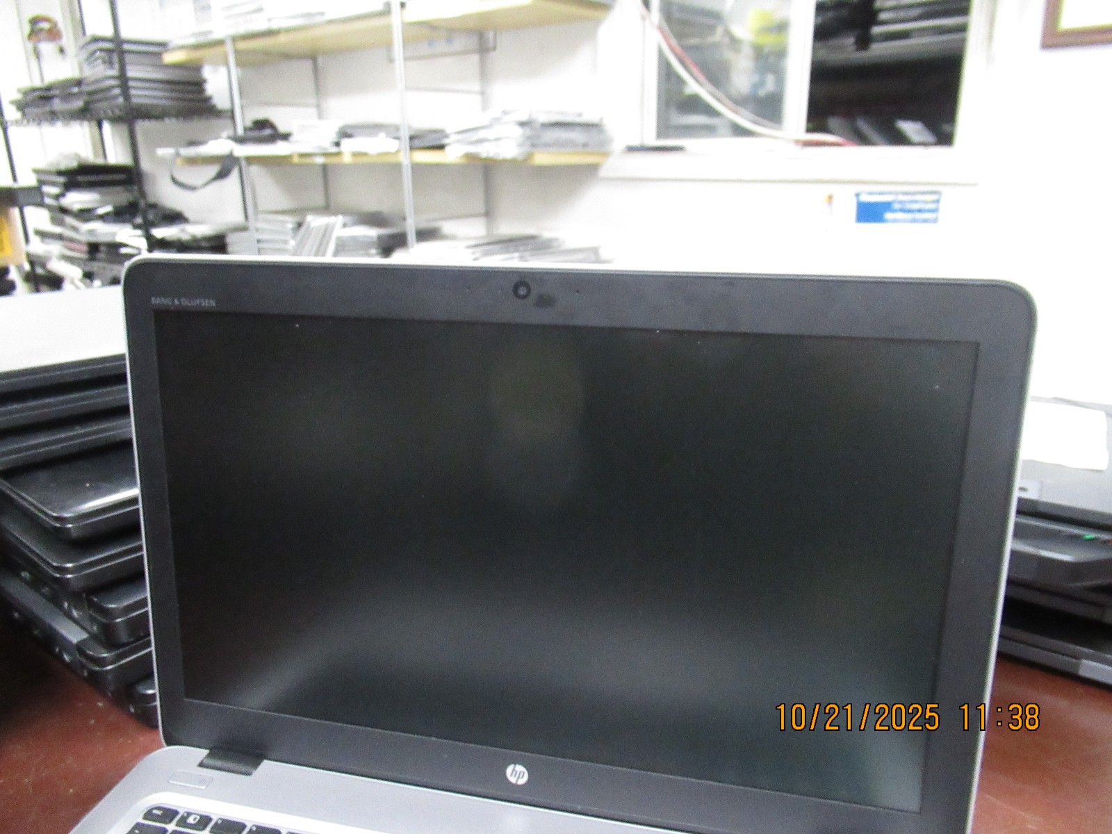 HP EliteBook 850 G3 15.6″ i5 6200U 2.30GHz 16GB 128GB M2SSD Laptop +AC [NO OS]