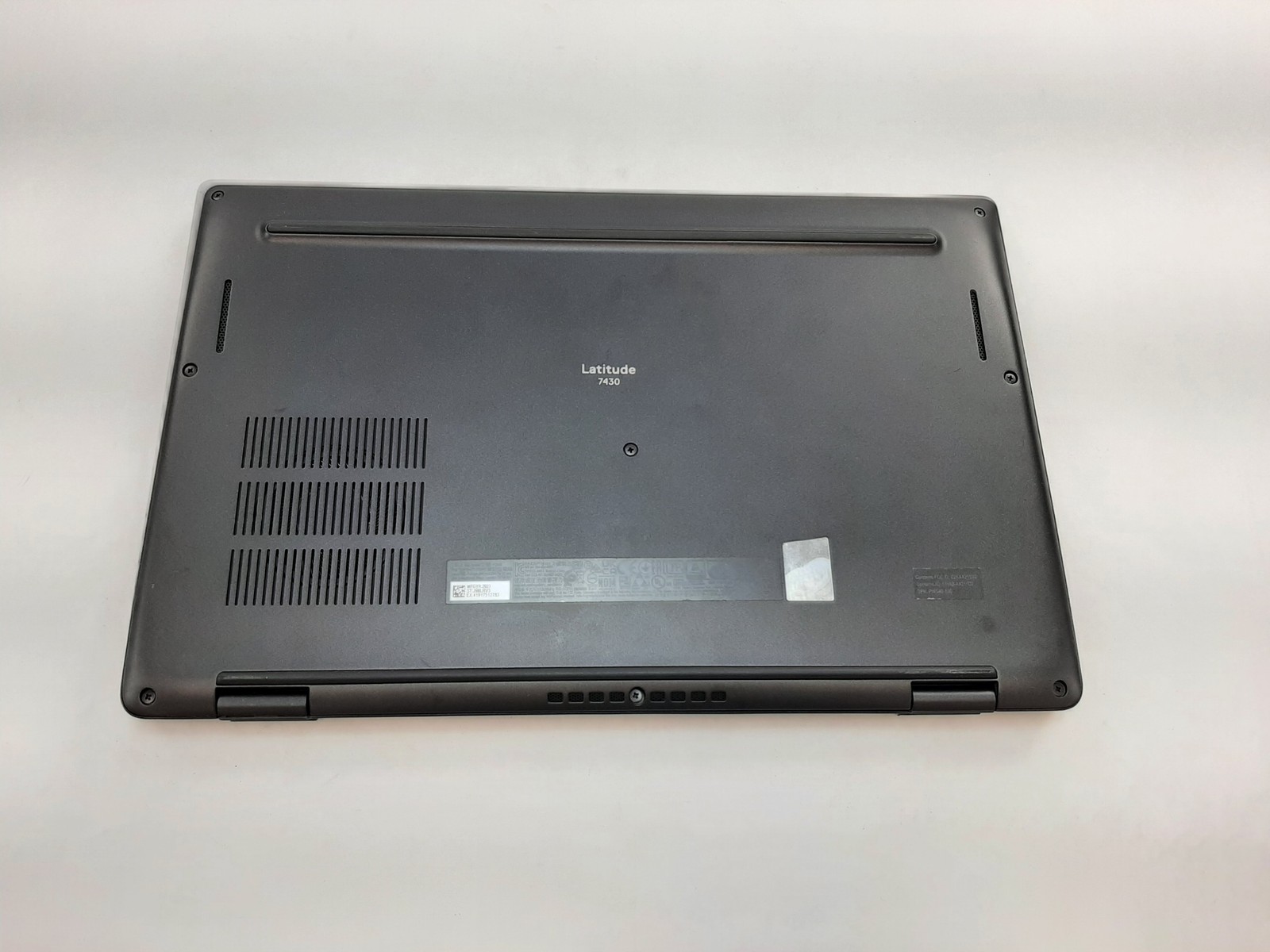 Dell Latitude 7430, i7-1270P, 2.20GHz, 32GB RAM, 256GB NVMe, No AC C4*385