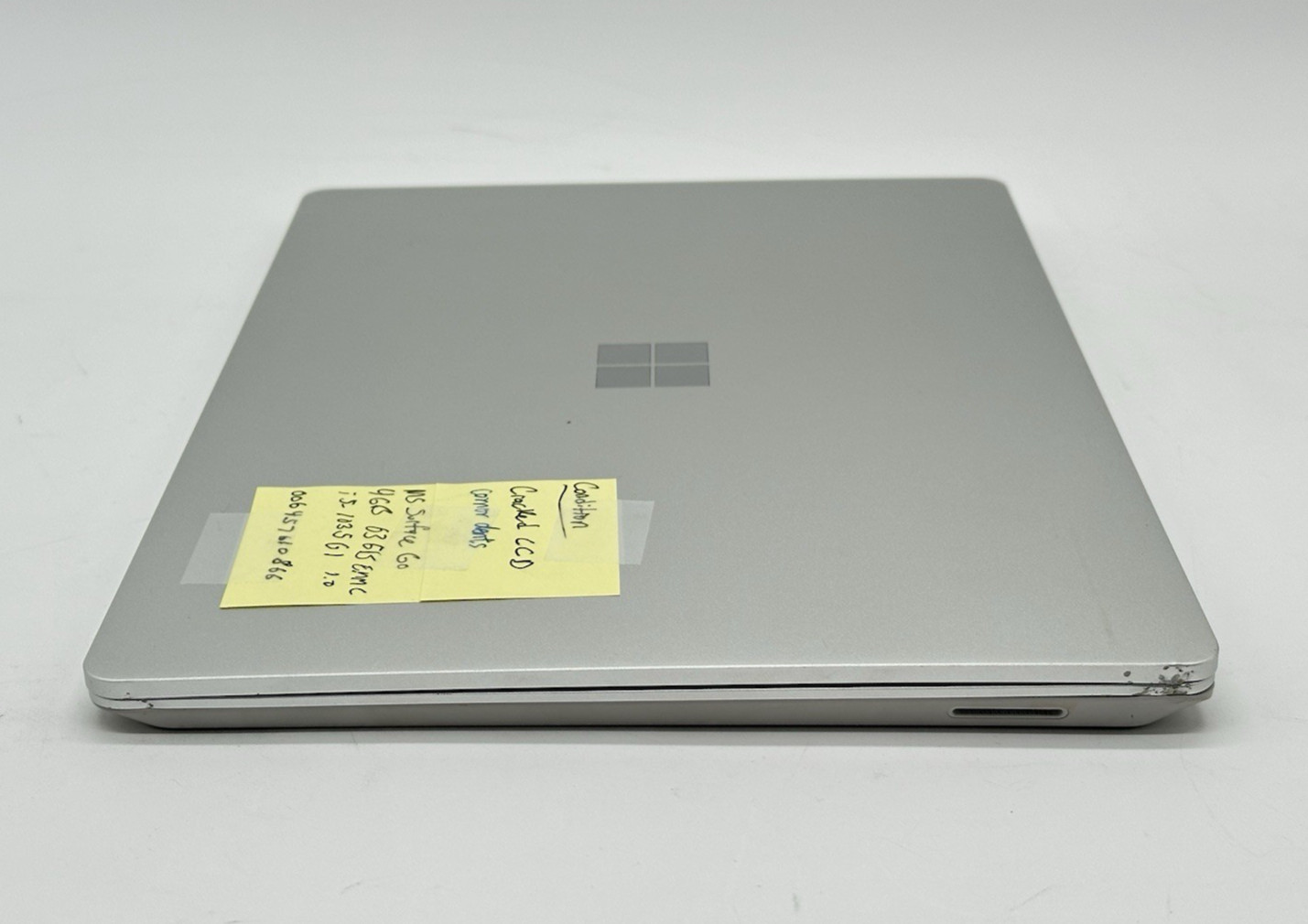 Microsoft Surface Laptop Go 12.4” (63GB eMM, Core i5-1035G1, 4GB RAM) No AC/OS