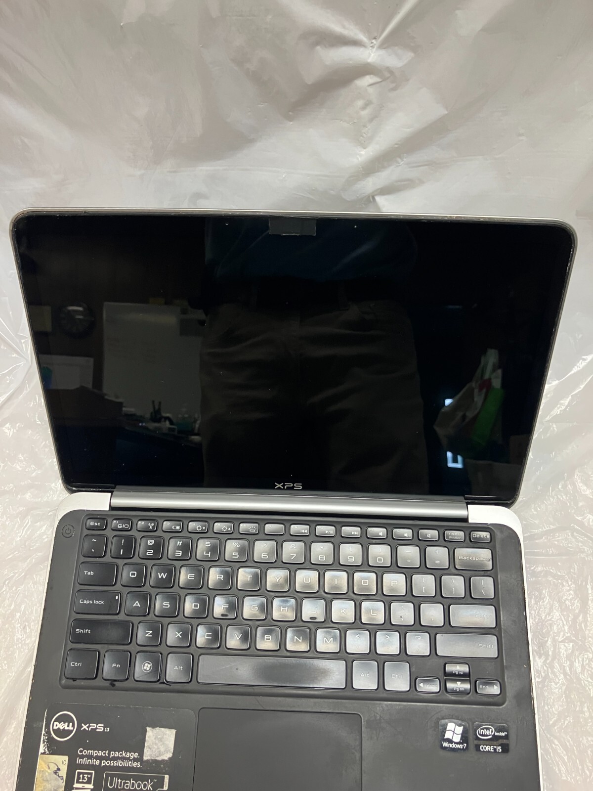 Dell XPS 13-L321X i5-2467M 4GB RAM NO HDD FOR PARTS