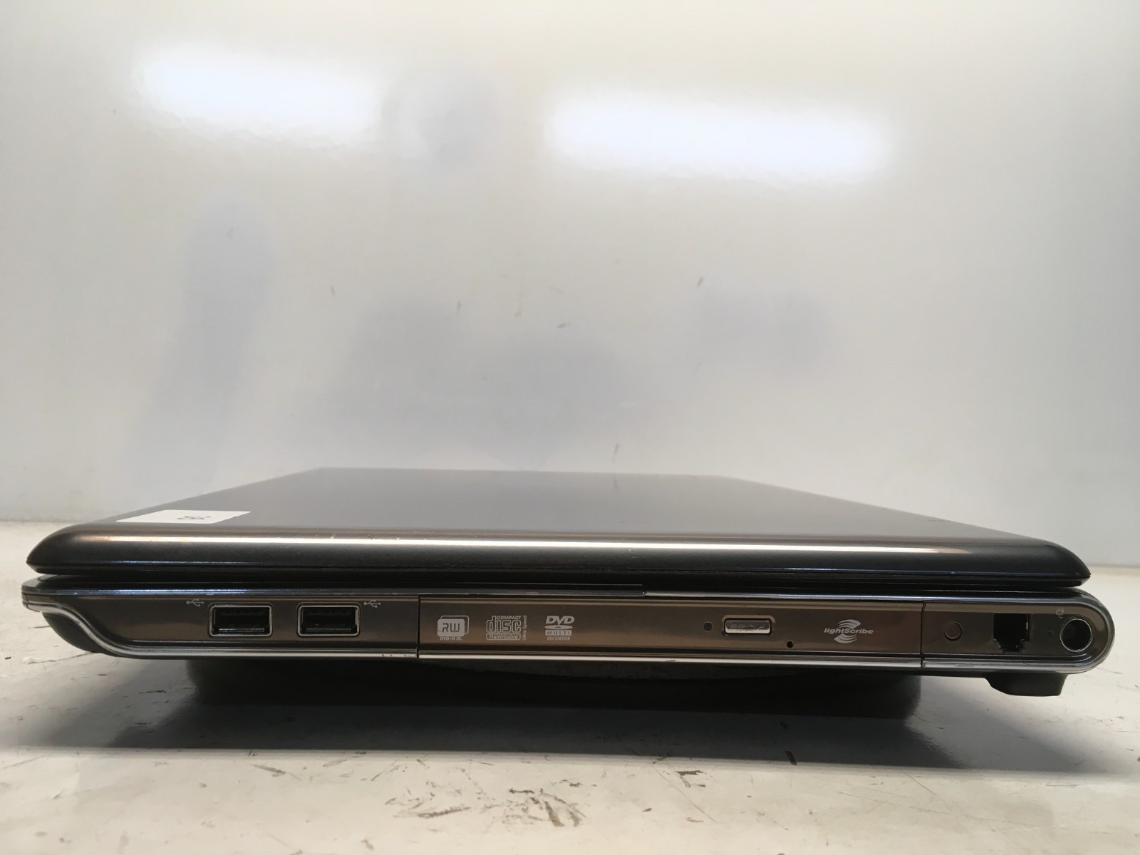 HP Pavilion DV7-1240US AMD Turion X2 Dual-Core RM-72 2100MHz 4 GB NO HDD
