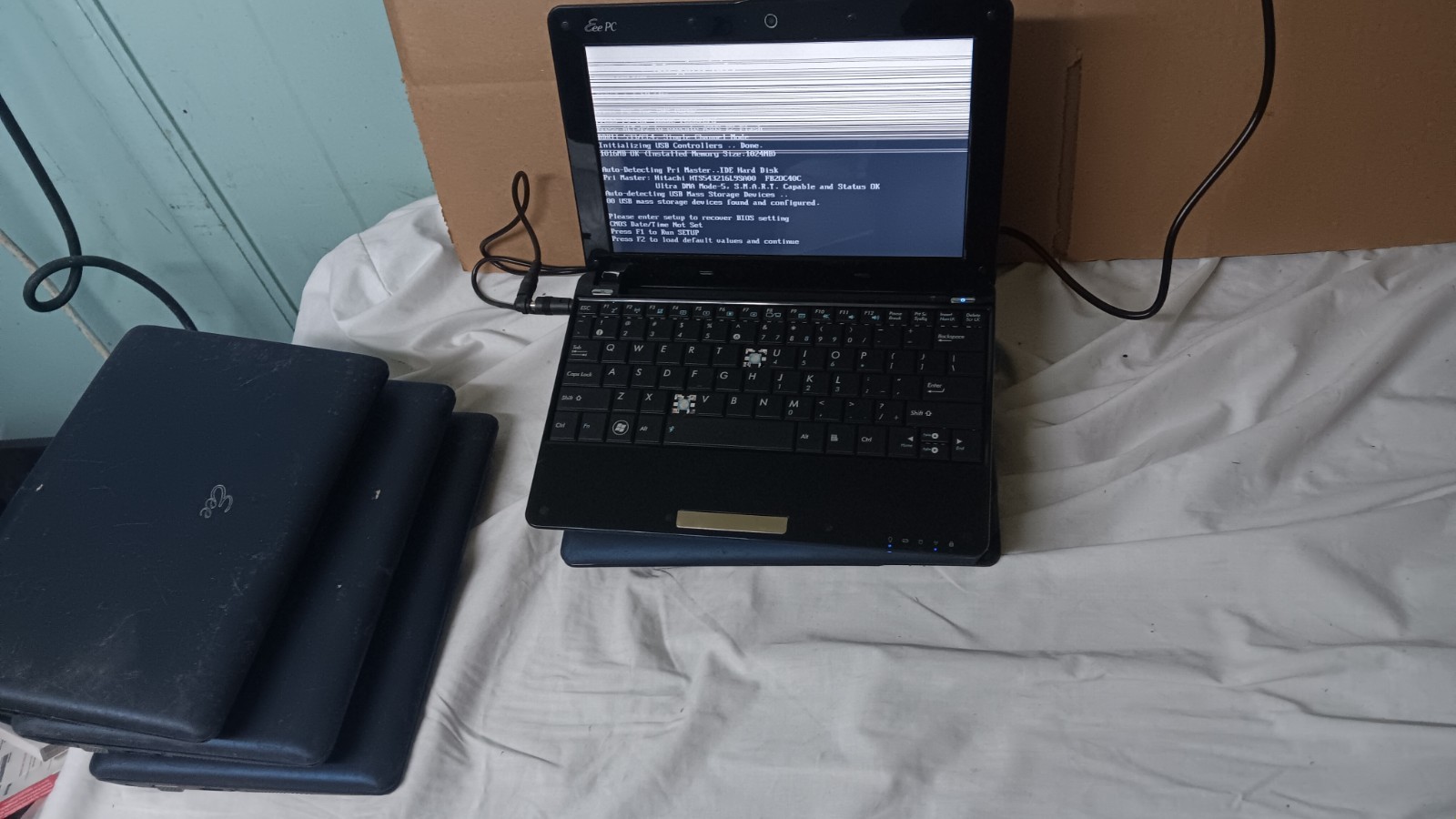 Lot of 6 ASUS EEe PC Mini Netbooks Laptops Intel Atom 1.6 GHz 160 GB HD Linux OS